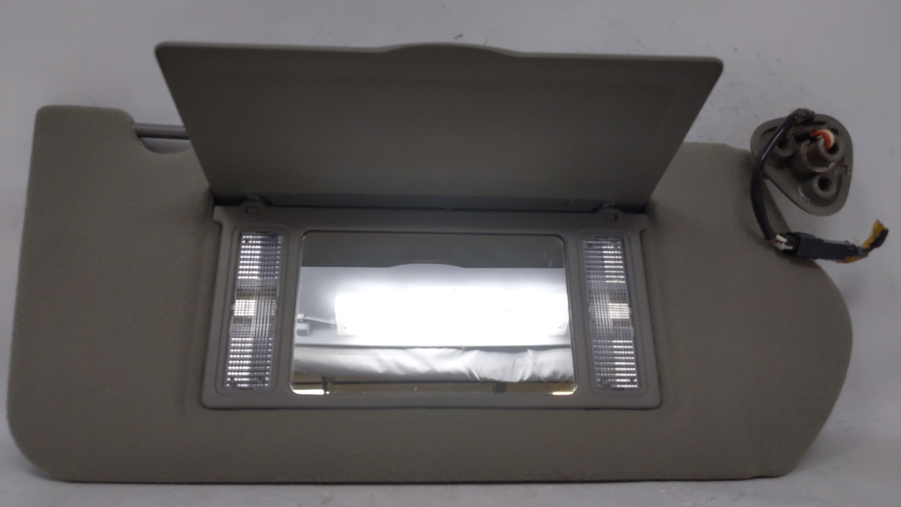 Picture of 2000-2005 Chevrolet Impala Passenger Right Sun Visor Sunvisor Taupe 70612