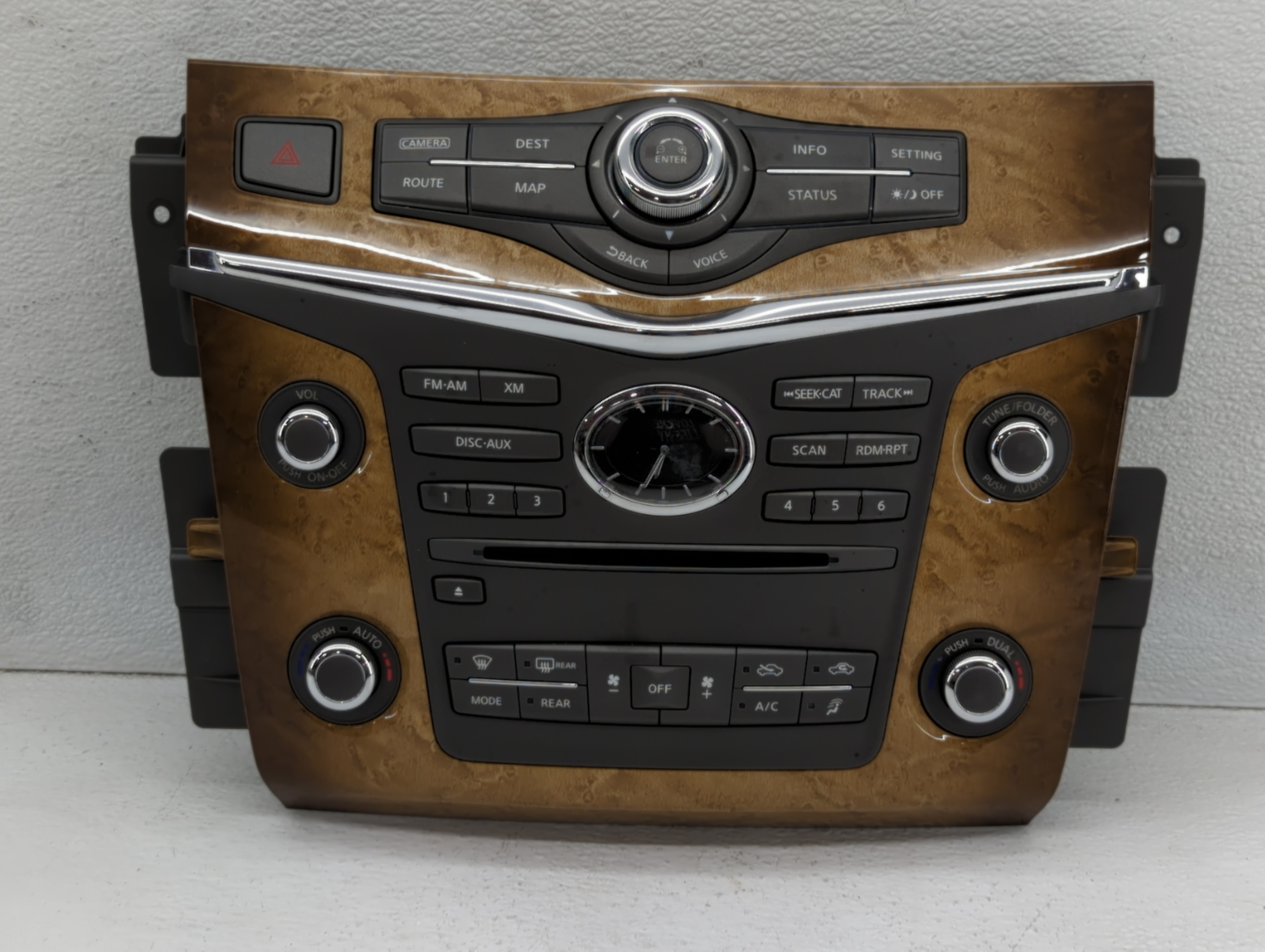 Picture of 2014-2017 Infiniti Qx80 Am Fm Cd Player Radio Receiver 706192