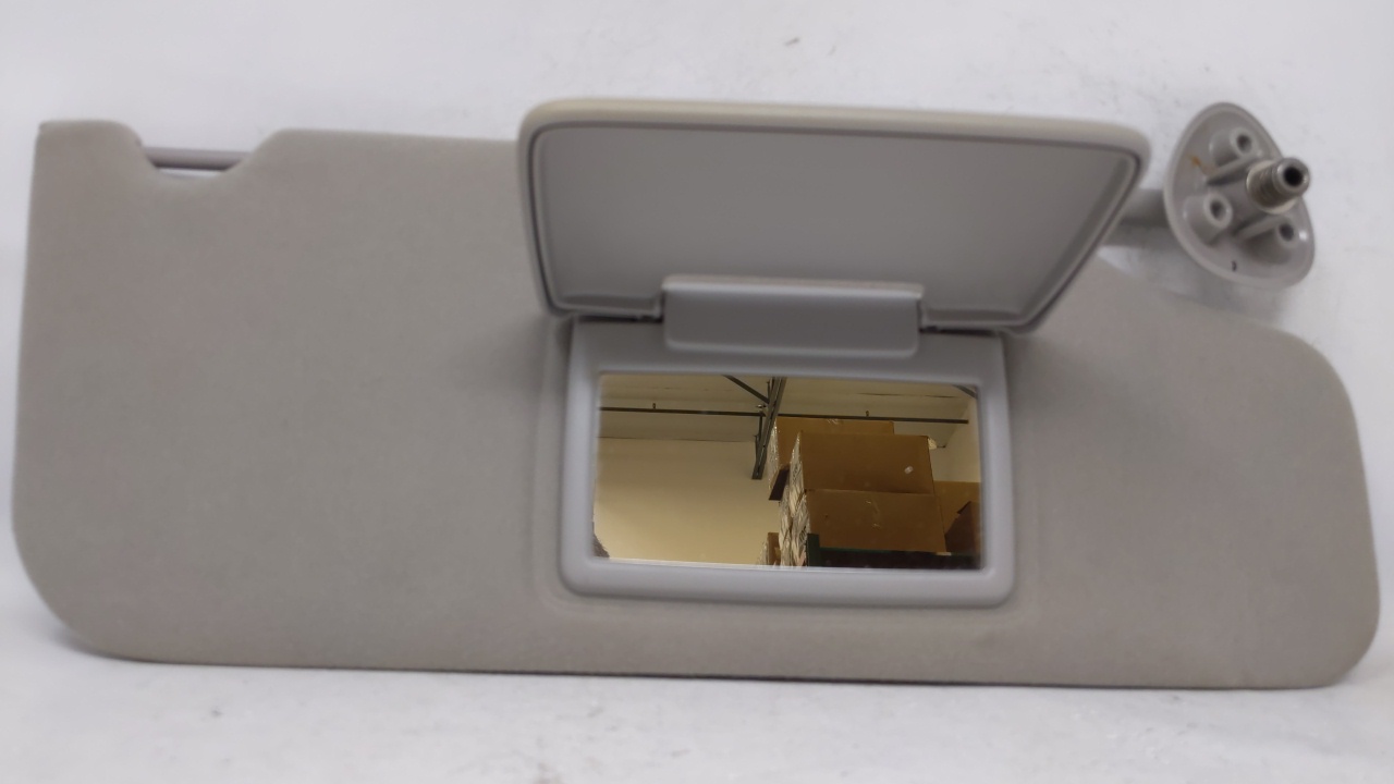 Picture of 2008-2009 Ford Taurus Passenger Right Sun Visor Sunvisor Gray 70622