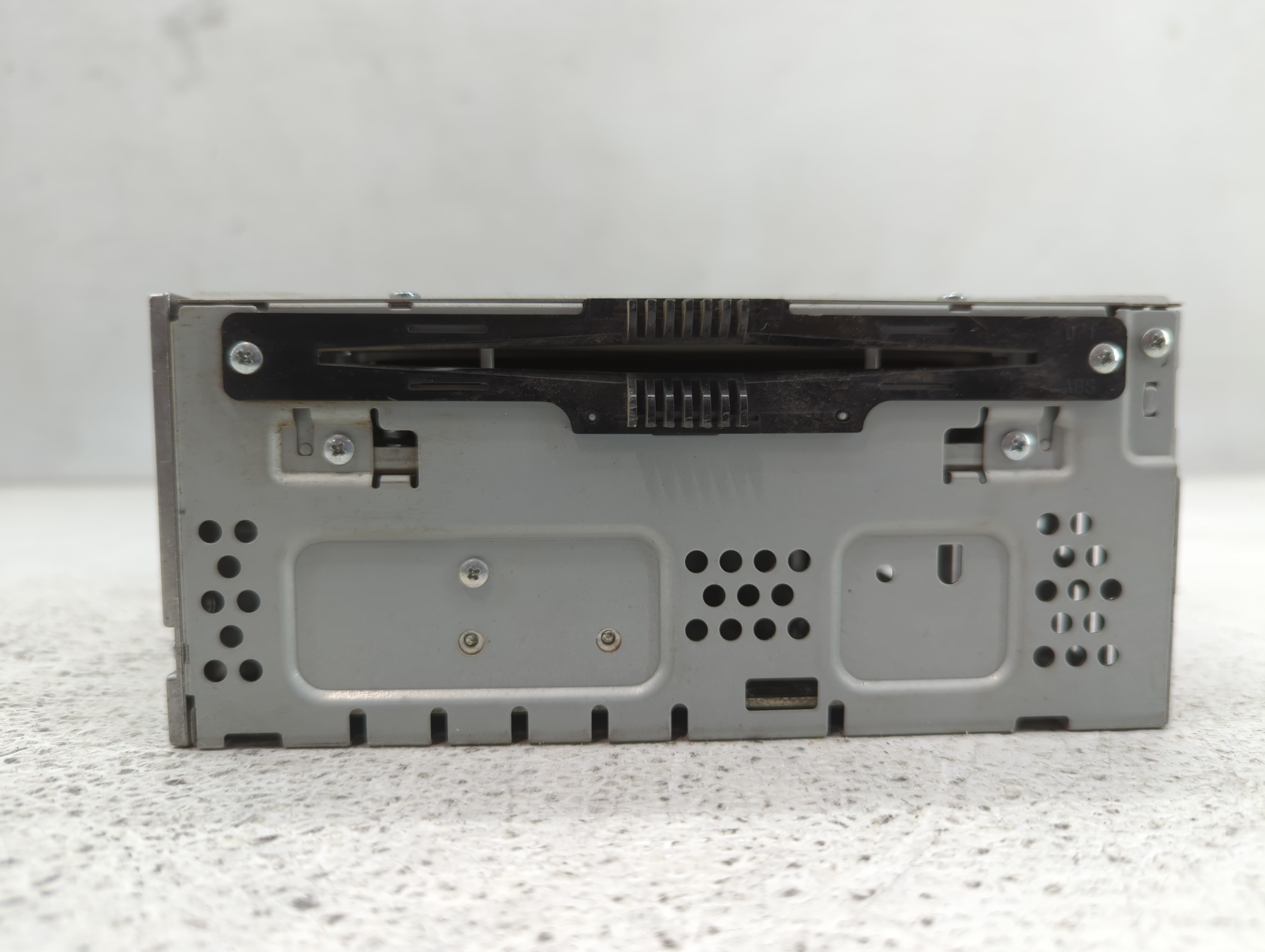 Picture of 2013-2015 Ford Taurus Am Fm Cd Player Radio Receiver 706232