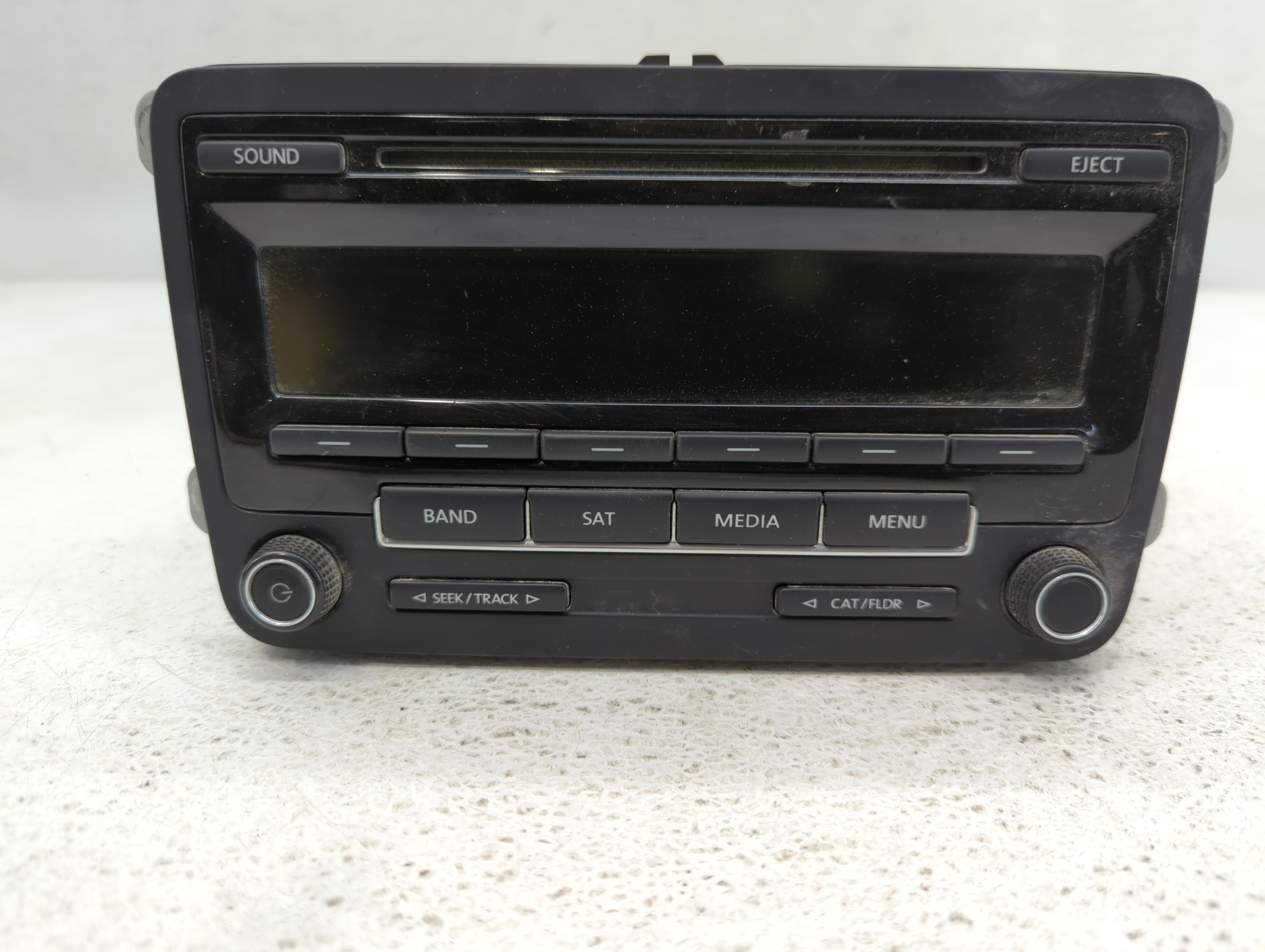 Picture of 2015-2017 Volkswagen Jetta Am Fm Cd Player Radio Receiver 706430