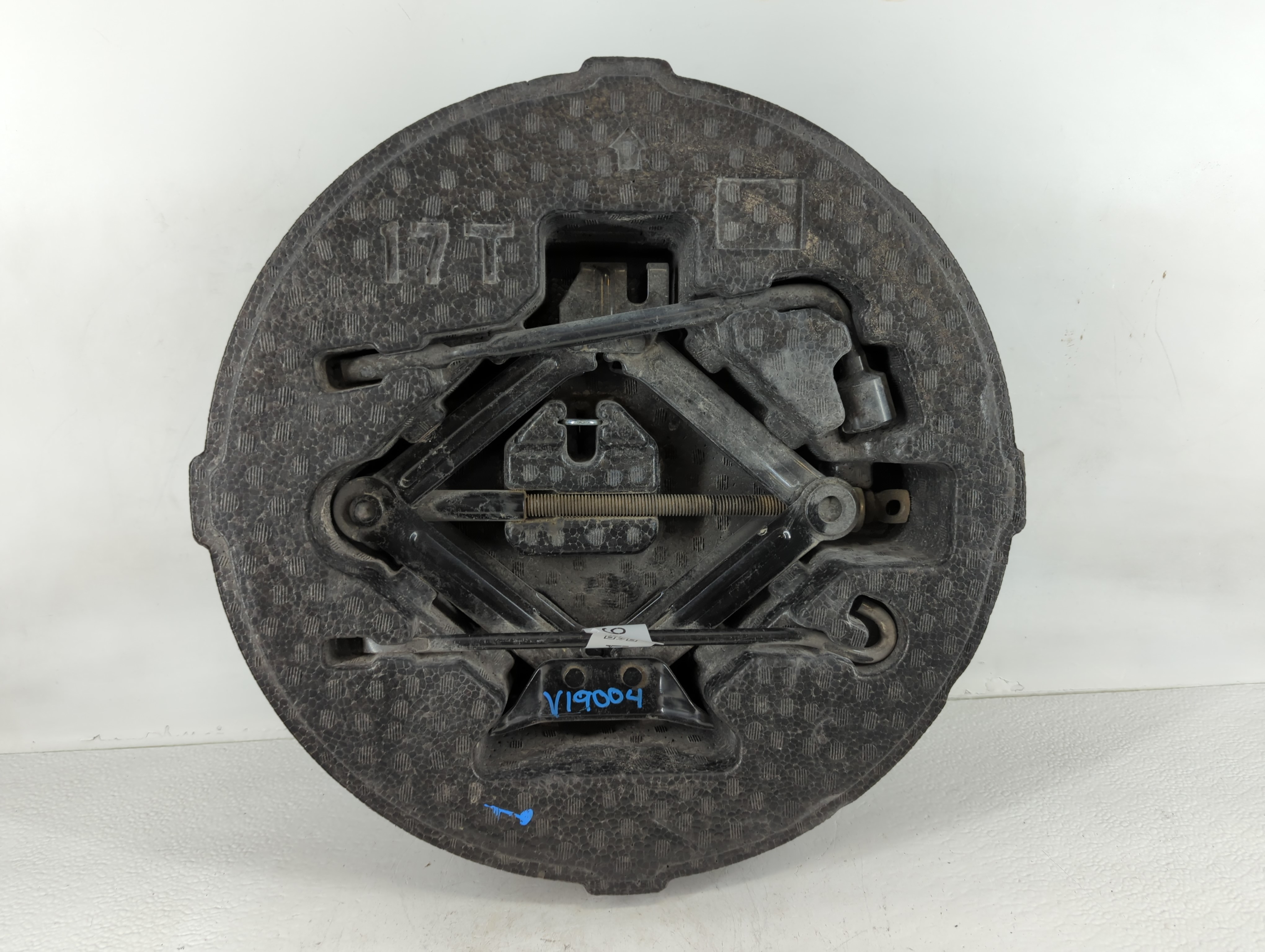 2018 Hyundai Sonata Spare Scissor Car Jack 706751 - Oemusedautoparts1.com