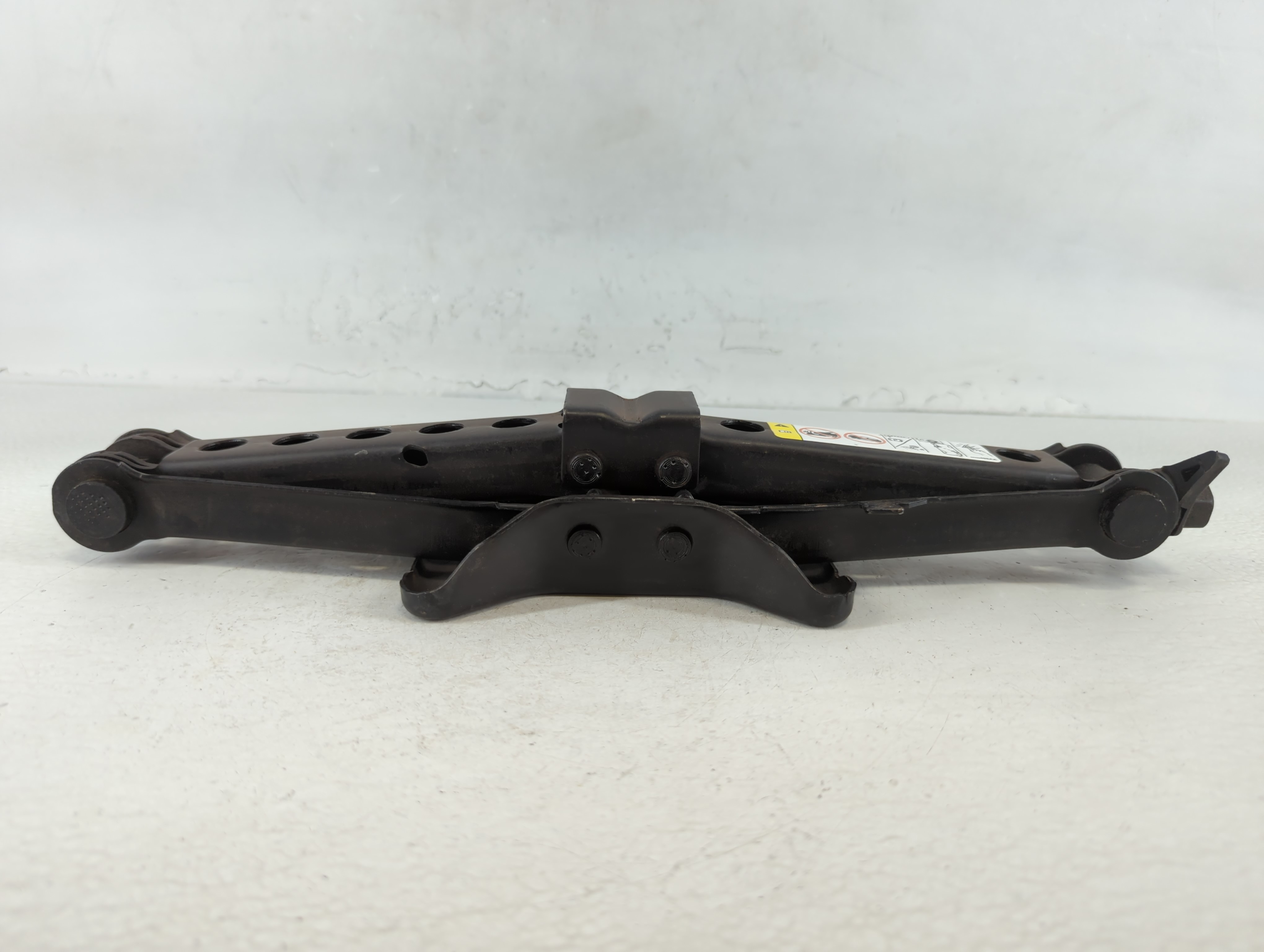 Picture of 2014 Dodge Avenger Spare Scissor Car Jack 706779