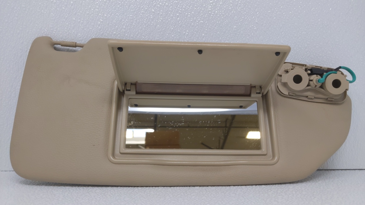2001 Volvo S60 Passenger Sun Visor Mirror Right Sunvisor Tan 70699 - Oemusedautoparts1.com