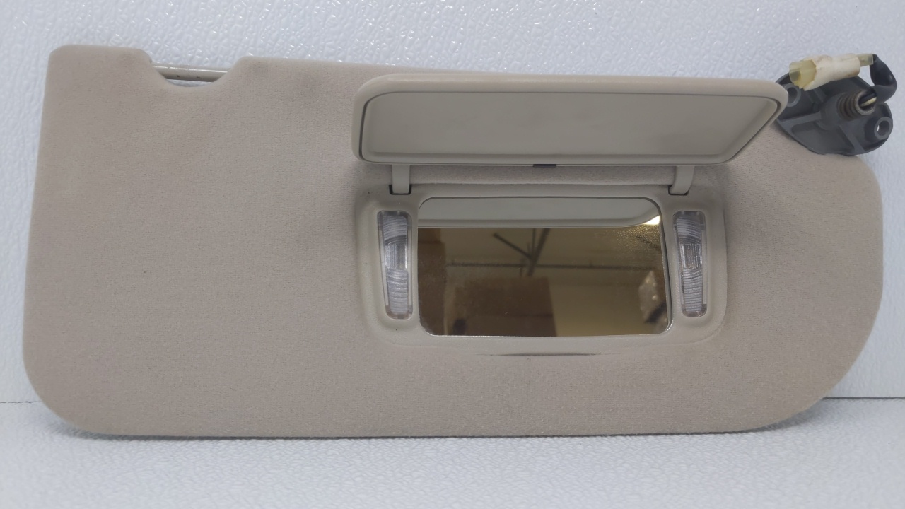 1999-2003 Mitsubishi Galant Passenger Right Sun Visor Sunvisor Tan 70738 - Oemusedautoparts1.com