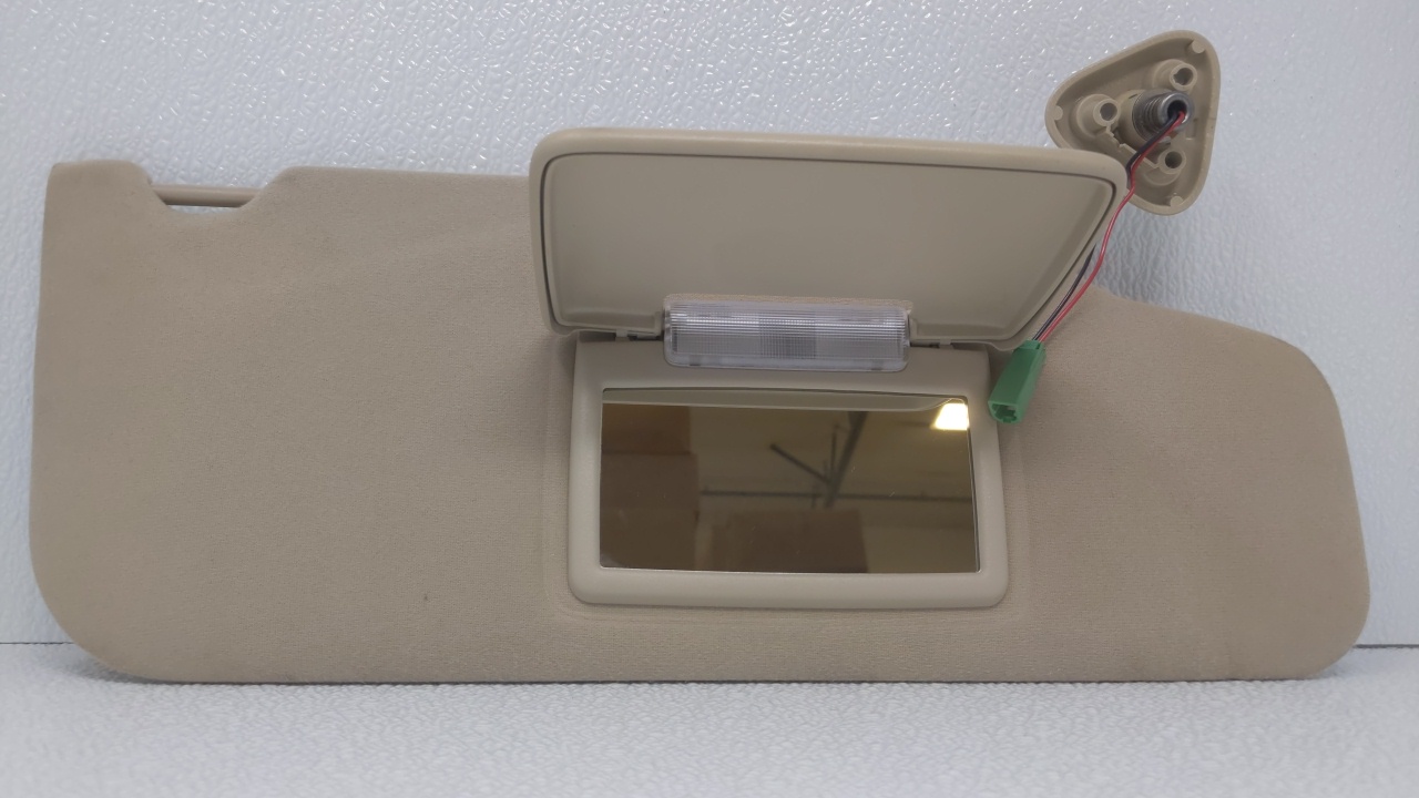 2005-2007 Ford Five Hundred Passenger Right Sun Visor Sunvisor Beige 70753 - Oemusedautoparts1.com
