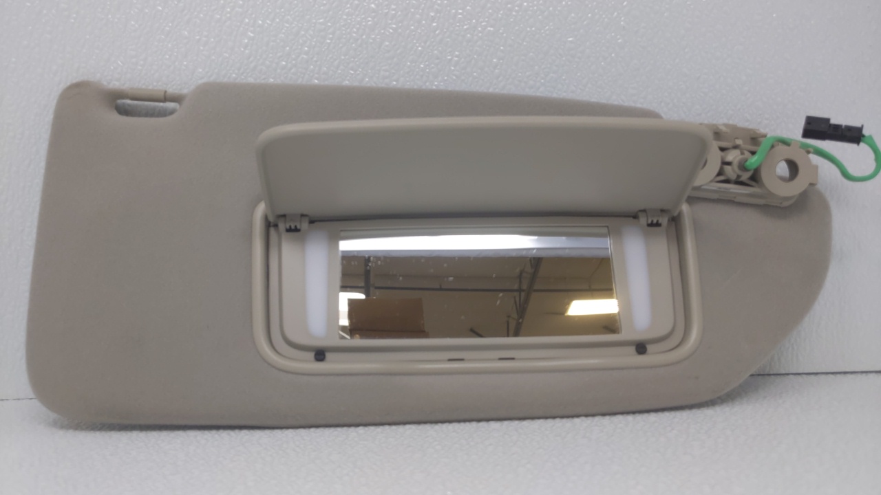 2002 Volvo S60 Passenger Sun Visor Mirror Right Sunvisor Beige 70760 - Oemusedautoparts1.com