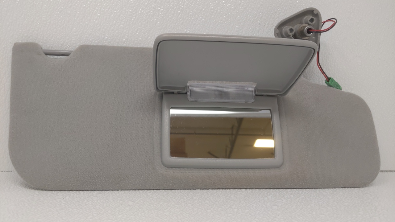 2005 Ford Freestyle Passenger Sun Visor Mirror Right Sunvisor Gray 70775 - Oemusedautoparts1.com