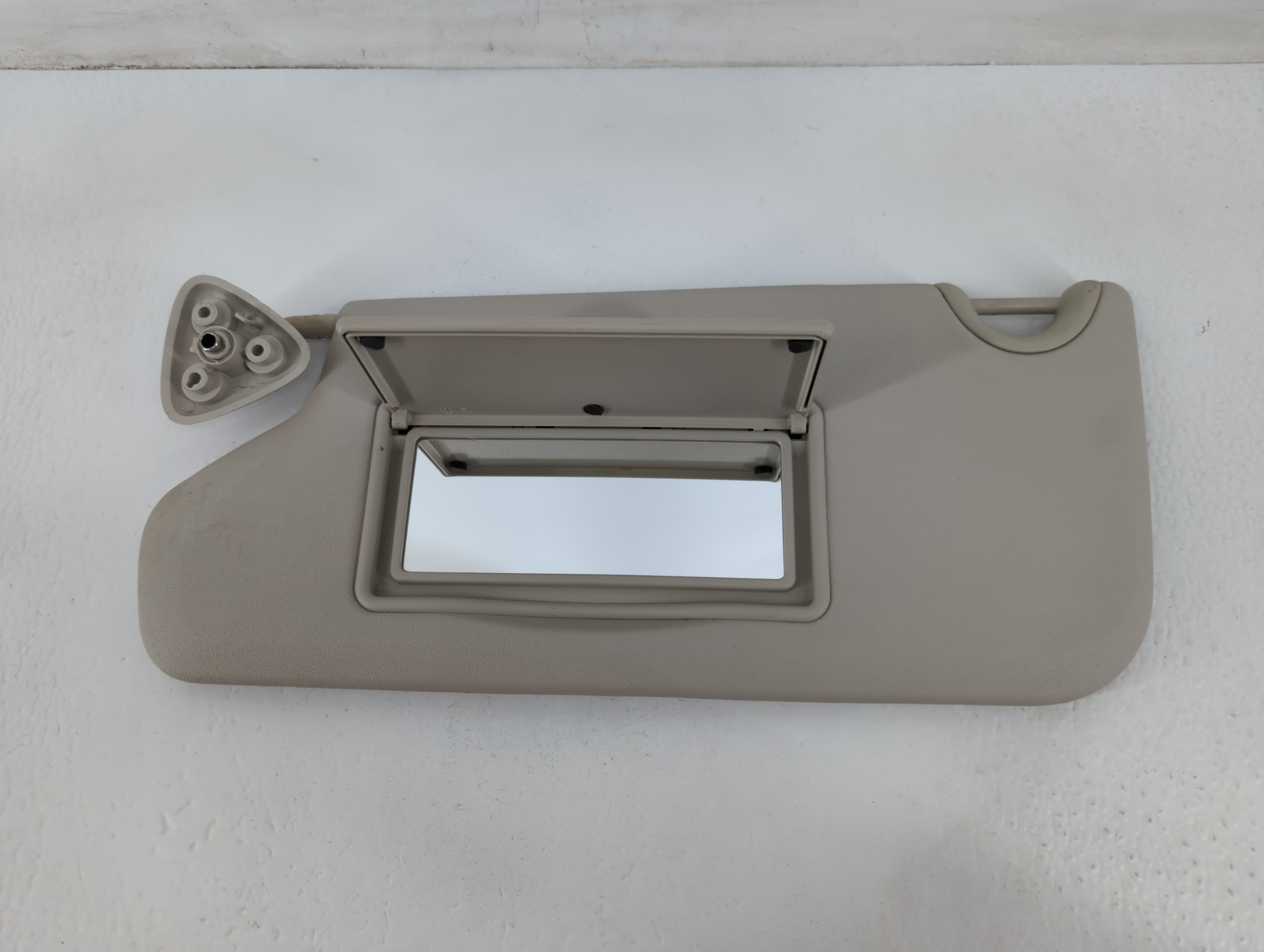 2015 Dodge Journey Driver Sun Visor Mirror Left Sunvisor Grey 707841 - Oemusedautoparts1.com