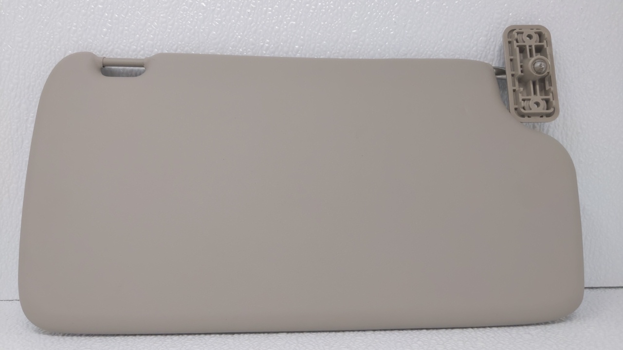 2011 Ford Fiesta Passenger Sun Visor Mirror Right Sunvisor Tan 70789 - Oemusedautoparts1.com
