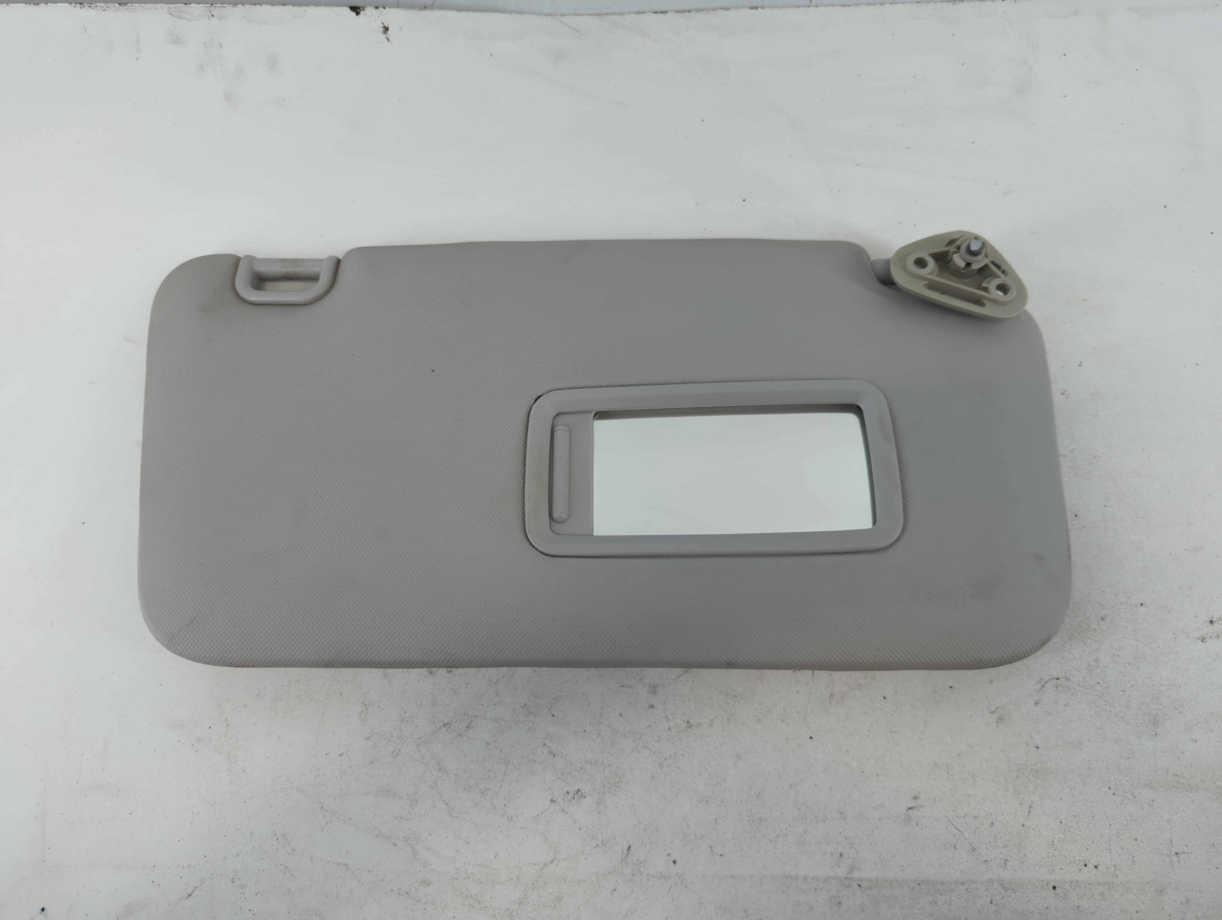 Picture of 2011 Subaru Forester Passenger Sun Visor Mirror Right Sunvisor Grey 707900