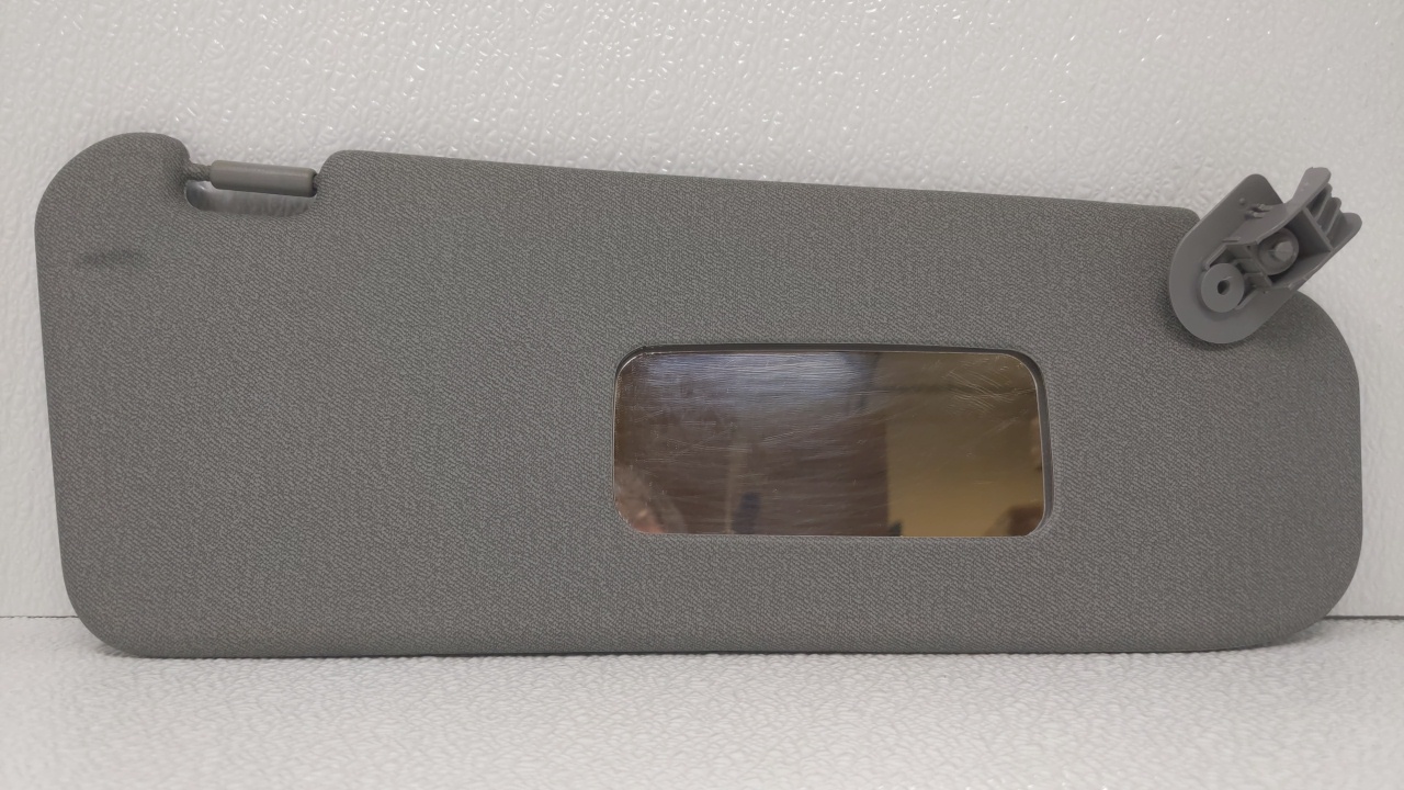 2004 Chevrolet Aveo Passenger Sun Visor Mirror Right Sunvisor Gray 70791 - Oemusedautoparts1.com