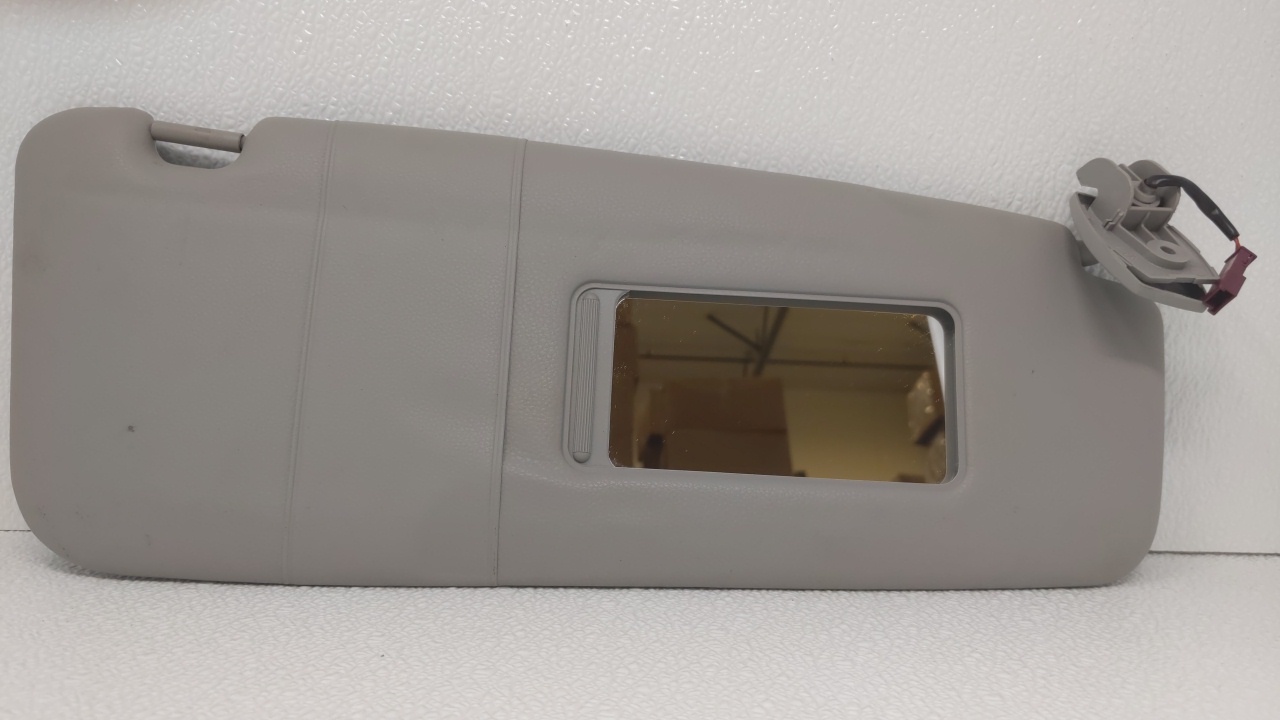 Picture of 2006 Bmw M5 Passenger Sun Visor Mirror Right Sunvisor Gray 70795