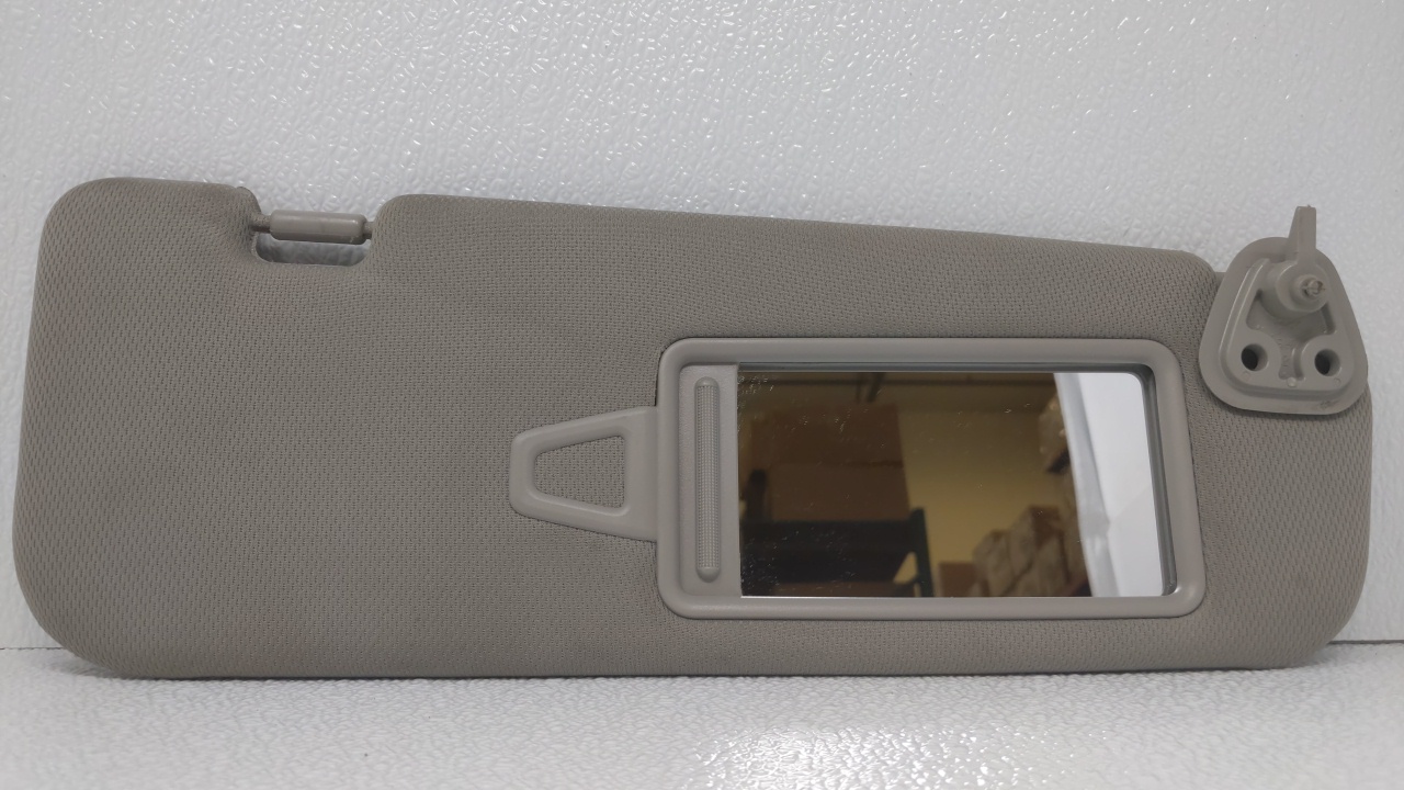 2010 Hyundai Genesis Passenger Sun Visor Mirror Right Sunvisor Gray 70797 - Oemusedautoparts1.com