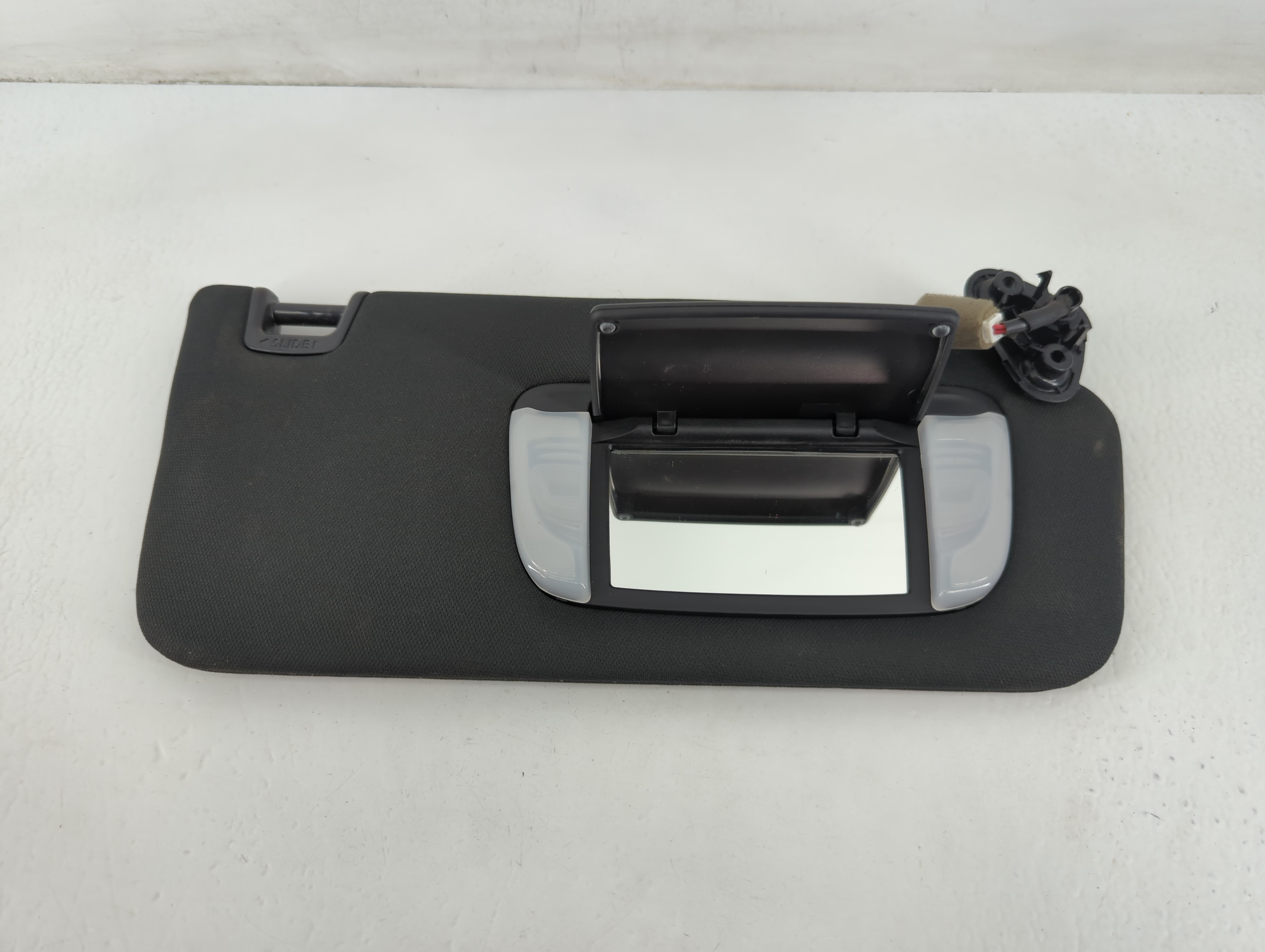 2022 Subaru Legacy Passenger Sun Visor Mirror Right Sunvisor Black 708018 - Oemusedautoparts1.com