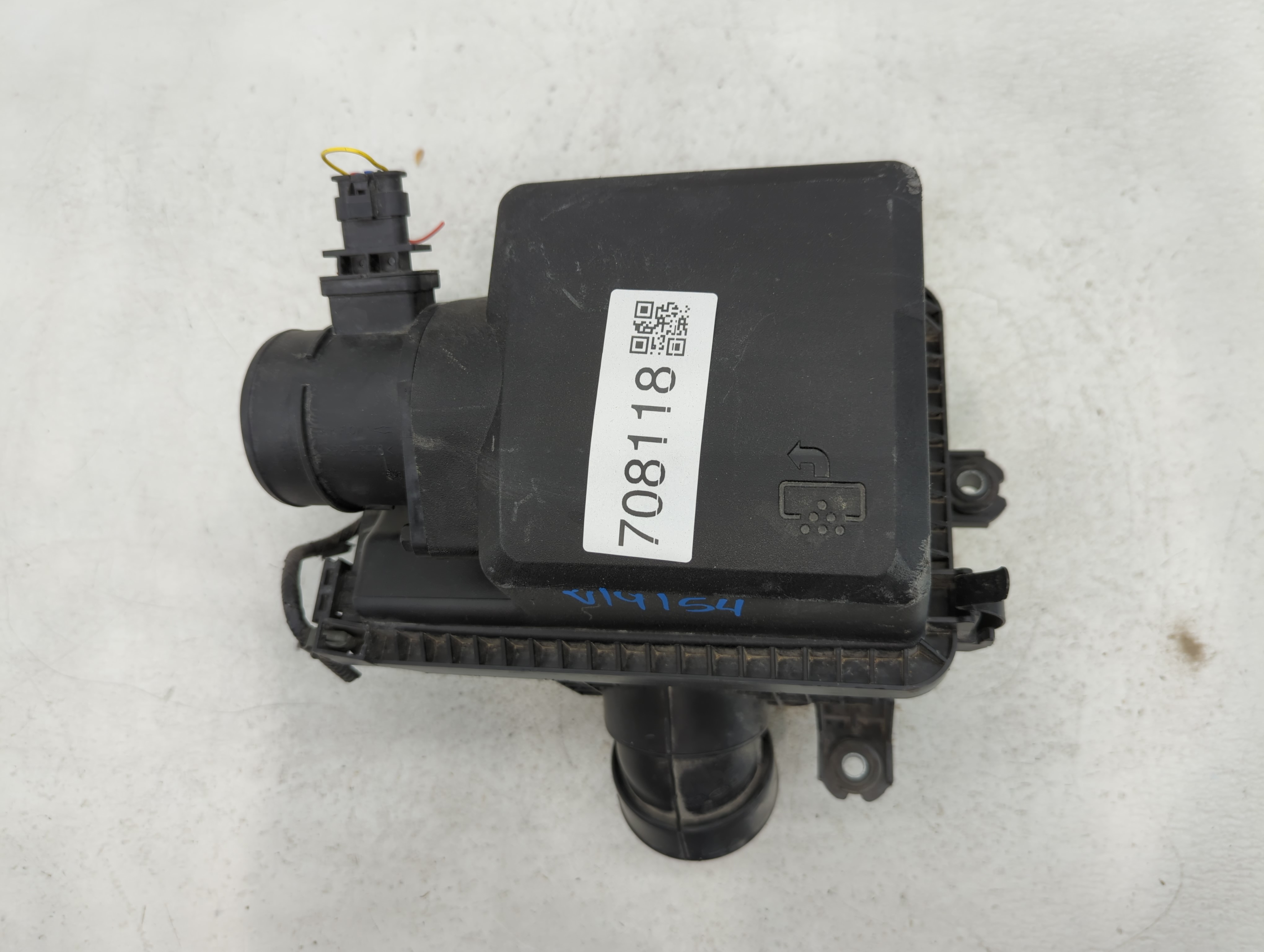 Picture of 2017-2020 Hyundai Elantra Air Cleaner Intake-duct Hose Tube 708118