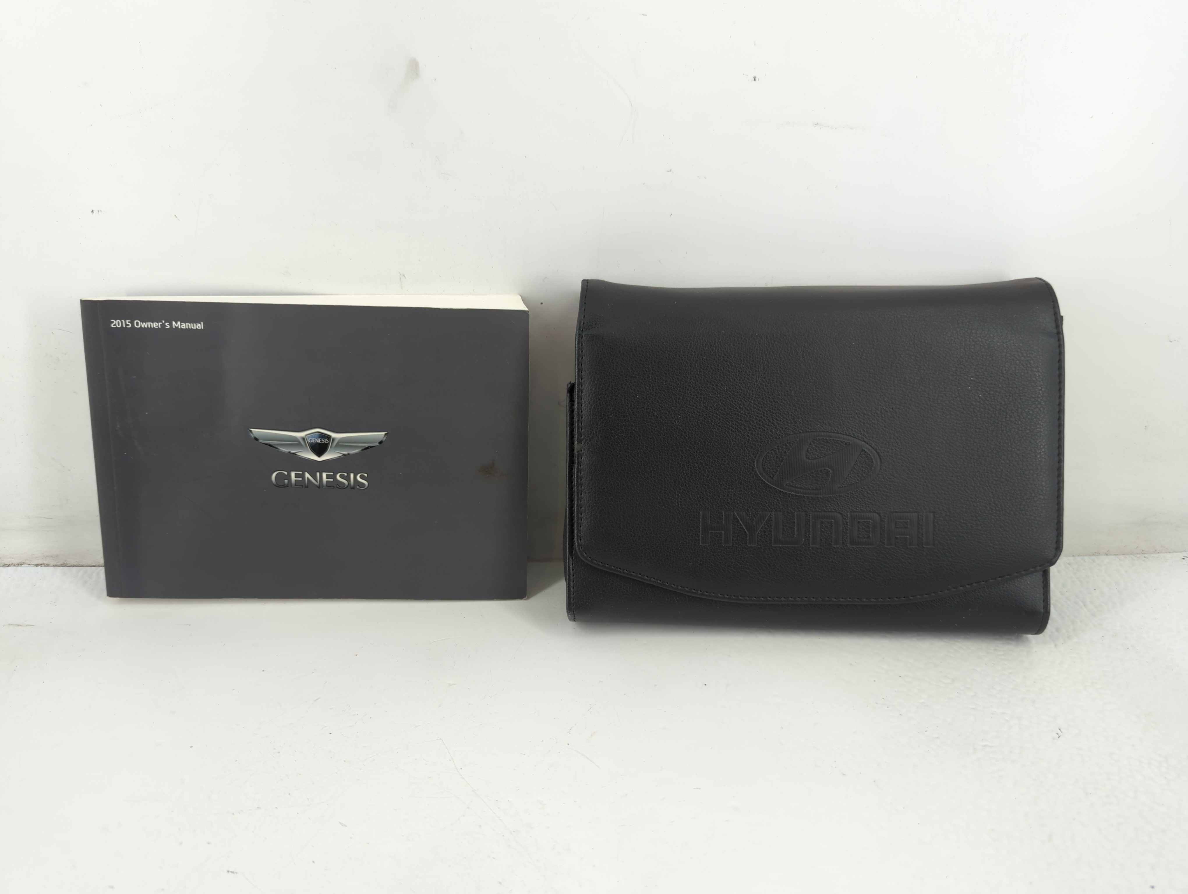 2015 Hyundai Genesis Owners Manual Book Guide 708441 - Oemusedautoparts1.com
