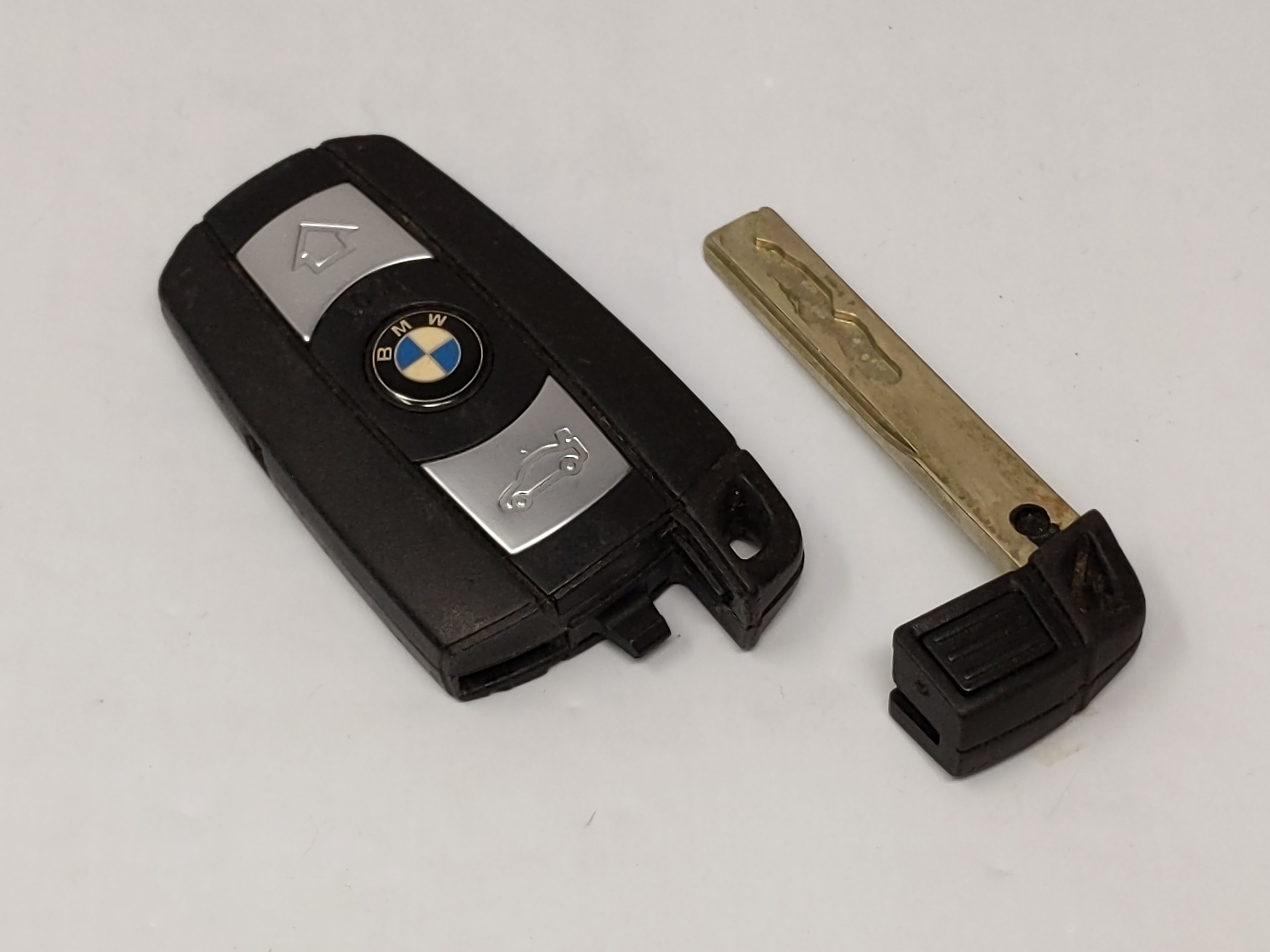 Bmw Keyless Entry Remote Fob Kr55wk49147 6 986 579-04 3 Buttons 70891 - Oemusedautoparts1.com