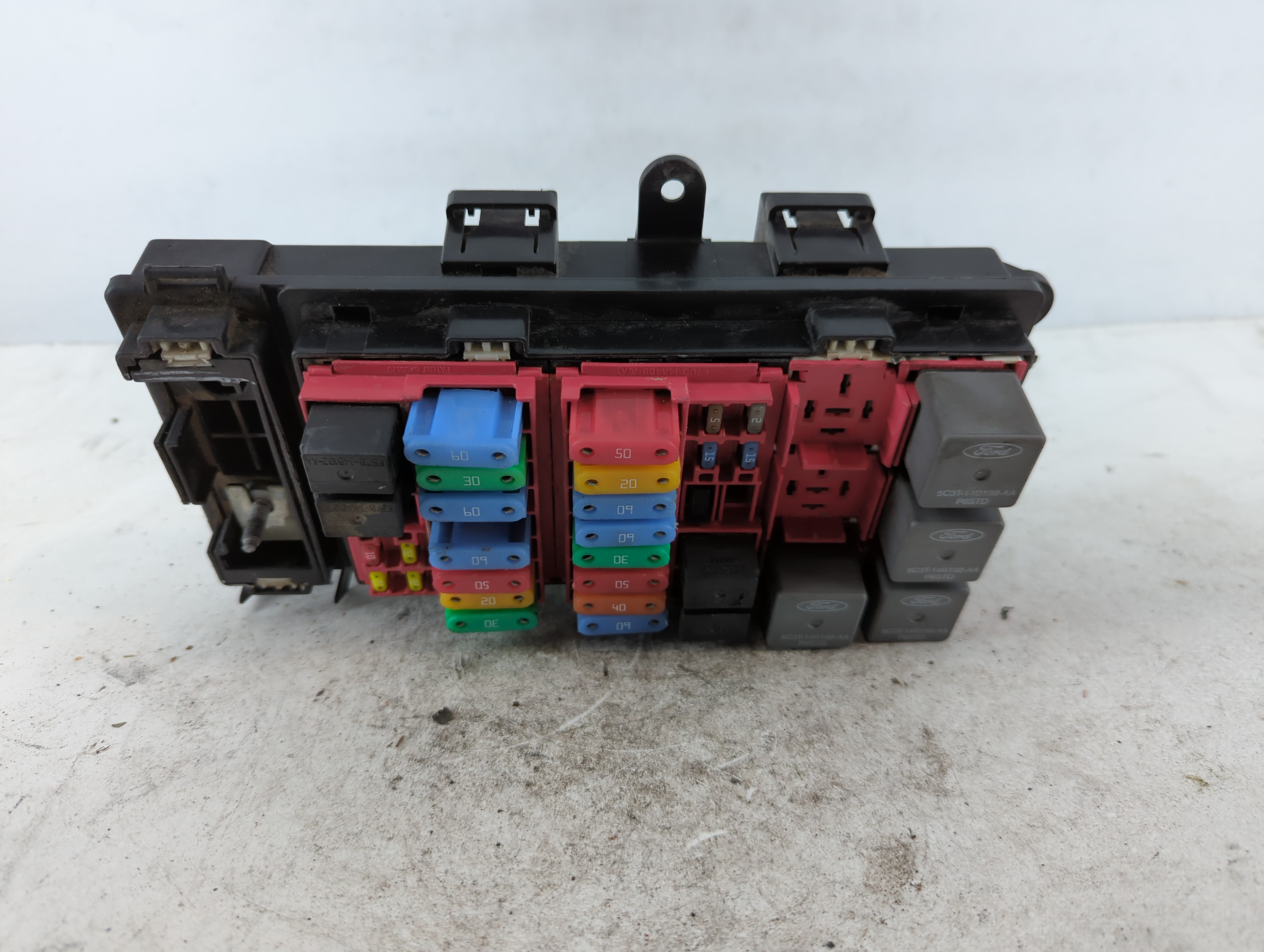 Picture of 2000 Chevrolet V3500 Fusebox Fuse Box Relay Module 709002