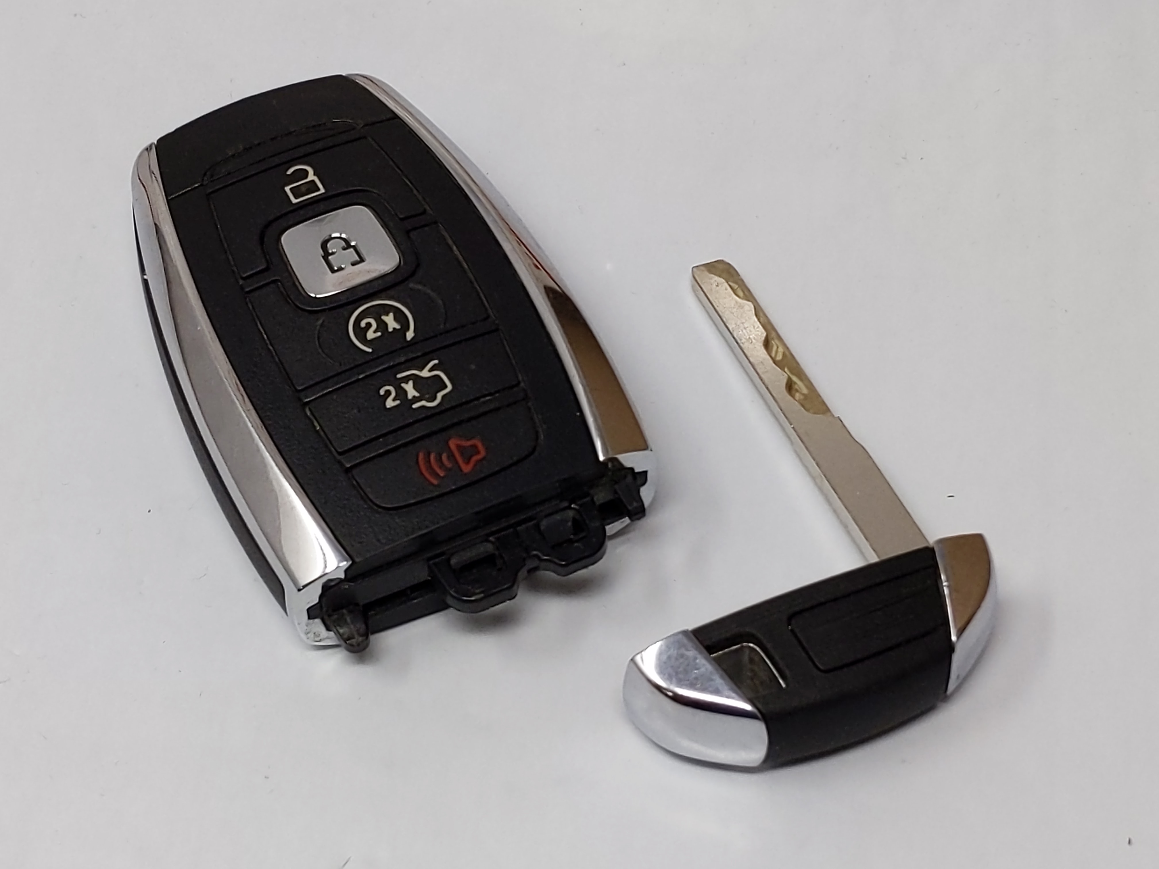 Lincoln Navigator Keyless Entry Remote M3n-A2c940780 A2c940780 71054 - Oemusedautoparts1.com