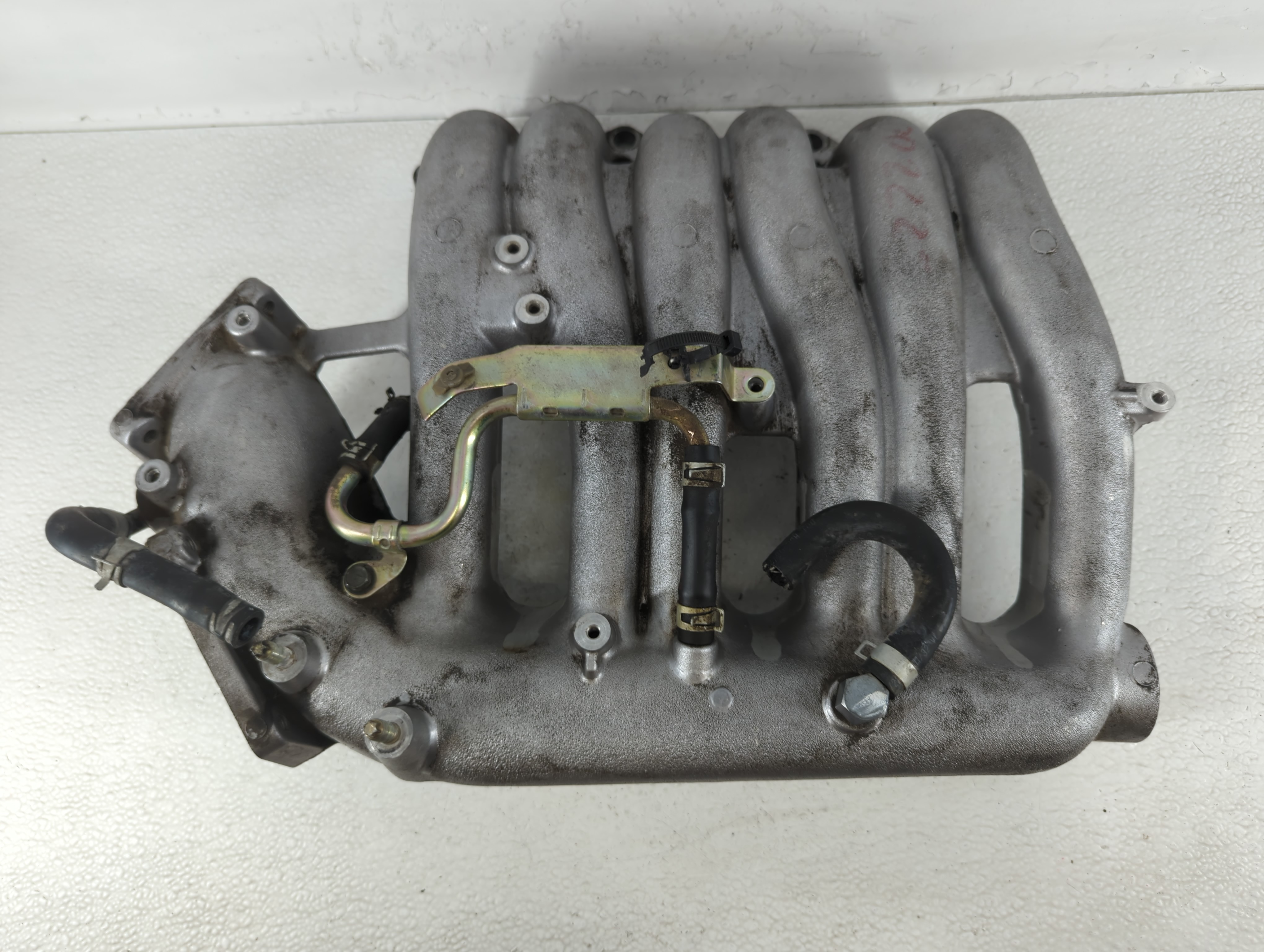 Picture of 1995-1999 Nissan Maxima Air Intake Manifold 711225