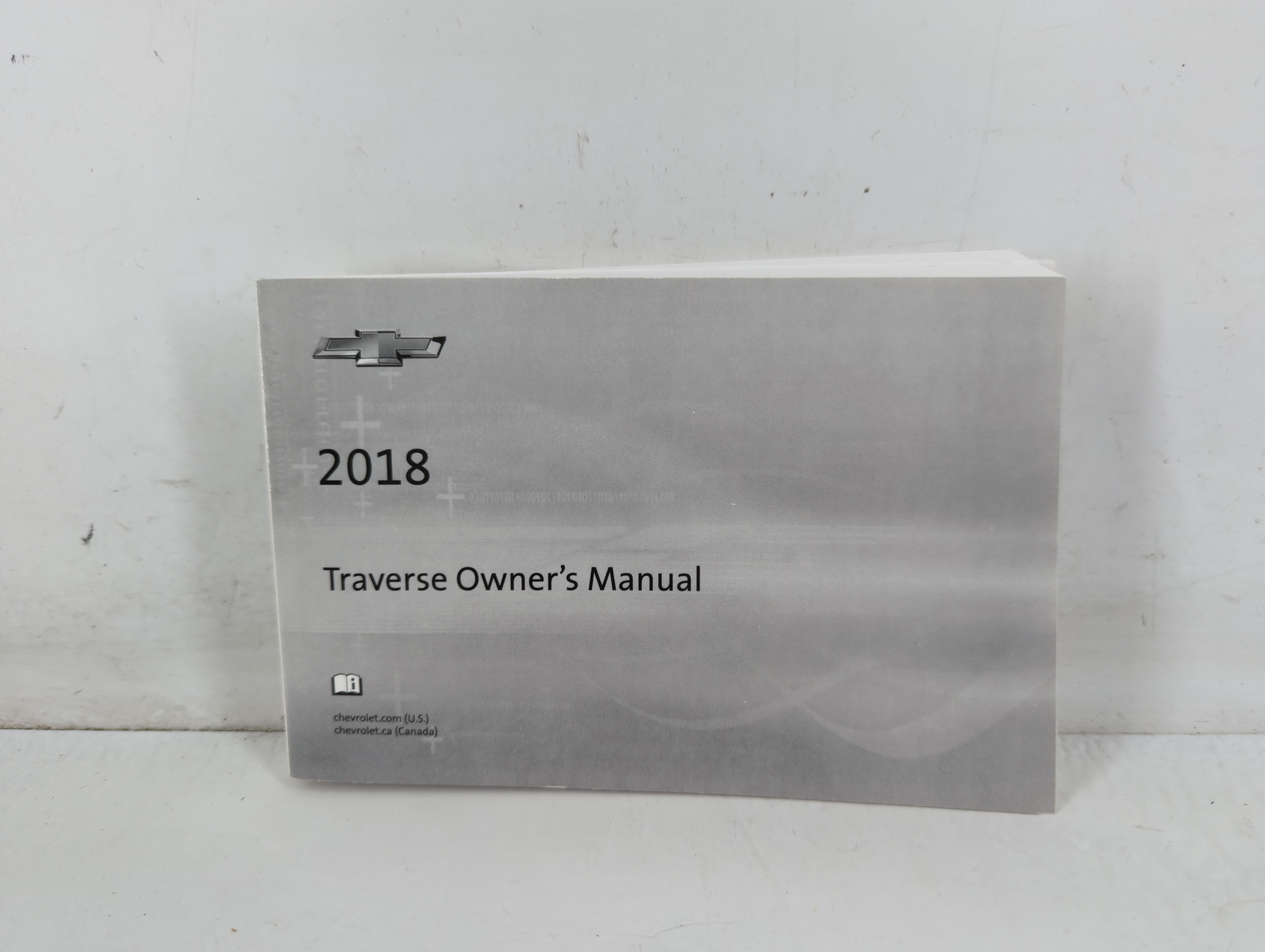 Picture of 2018 Chevrolet Traverse Owners Manual Book Guide 711427
