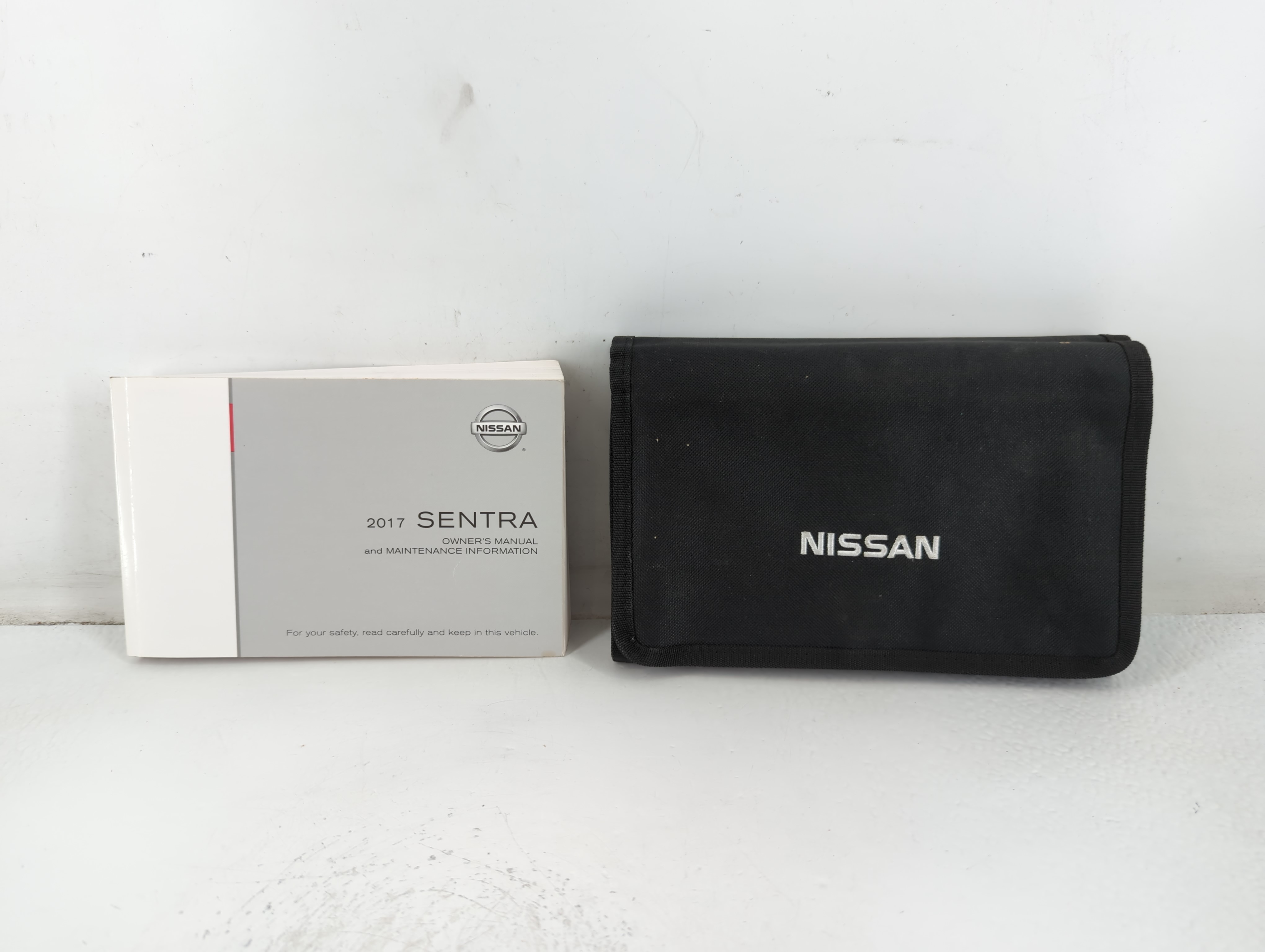 2017 Nissan Sentra Owners Manual Book Guide 711476 - Oemusedautoparts1.com