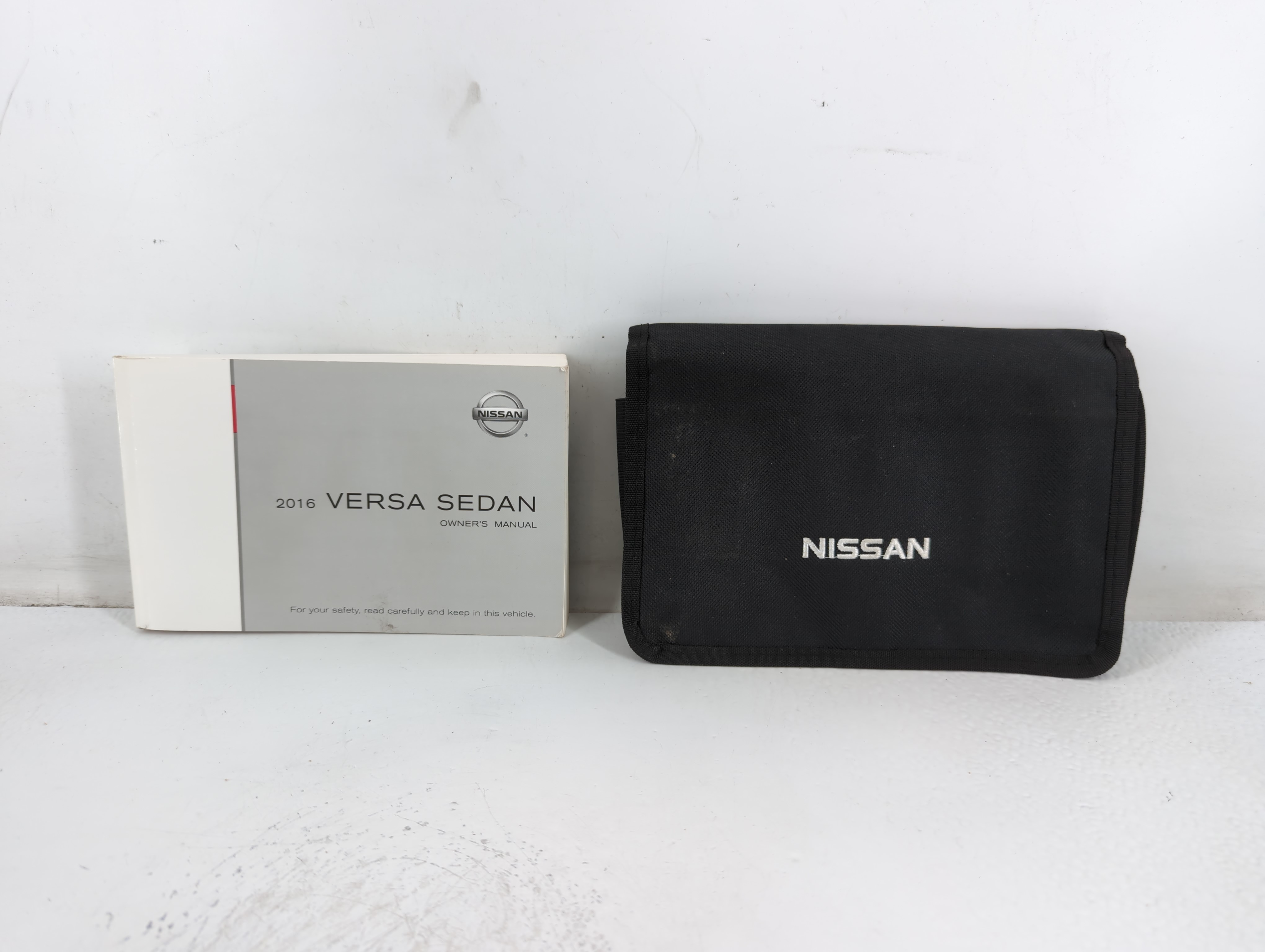 Picture of 2016 Nissan Versa Owners Manual Book Guide 711506