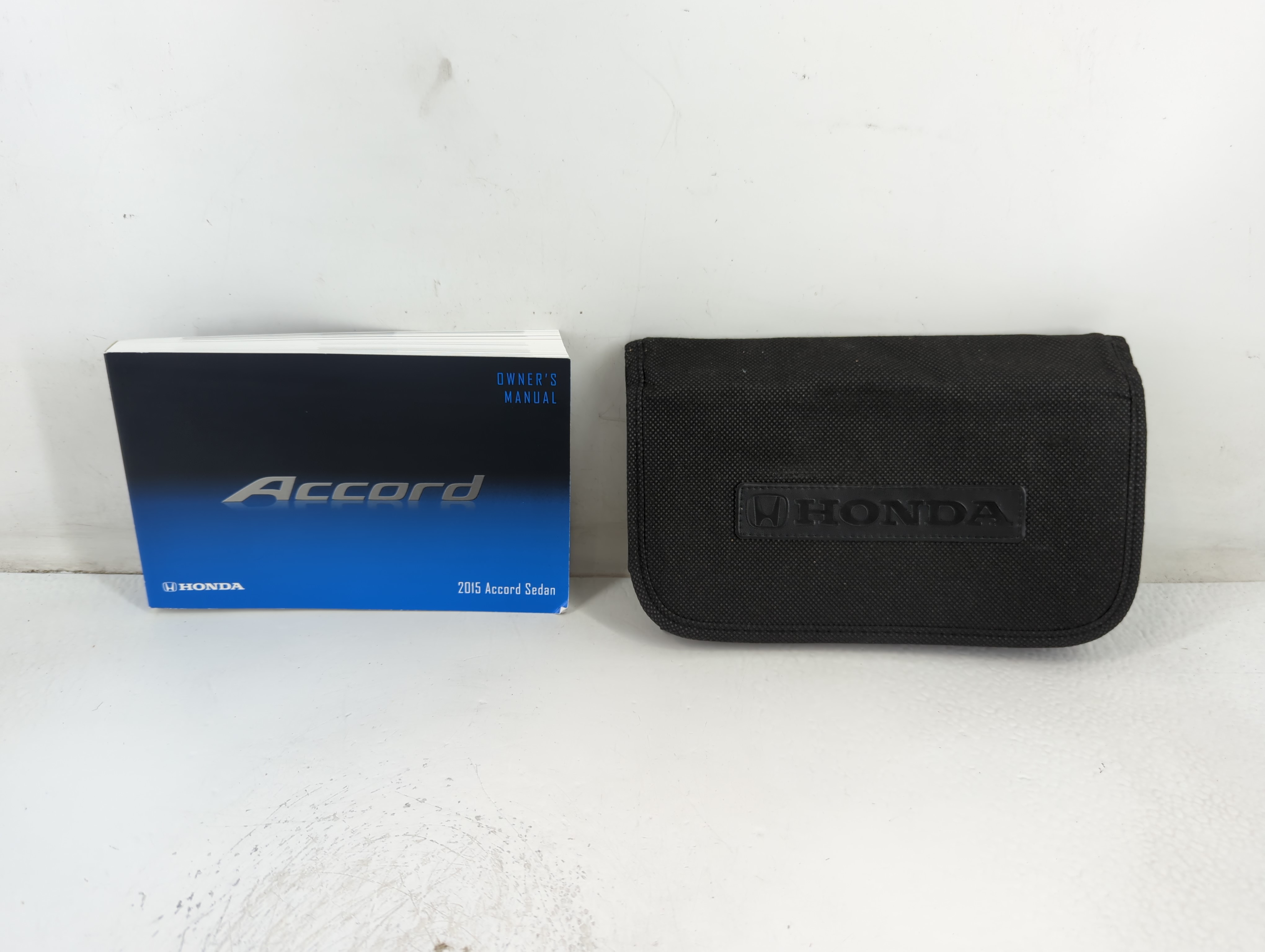 Picture of 2015 Honda Accord Owners Manual Book Guide 711543
