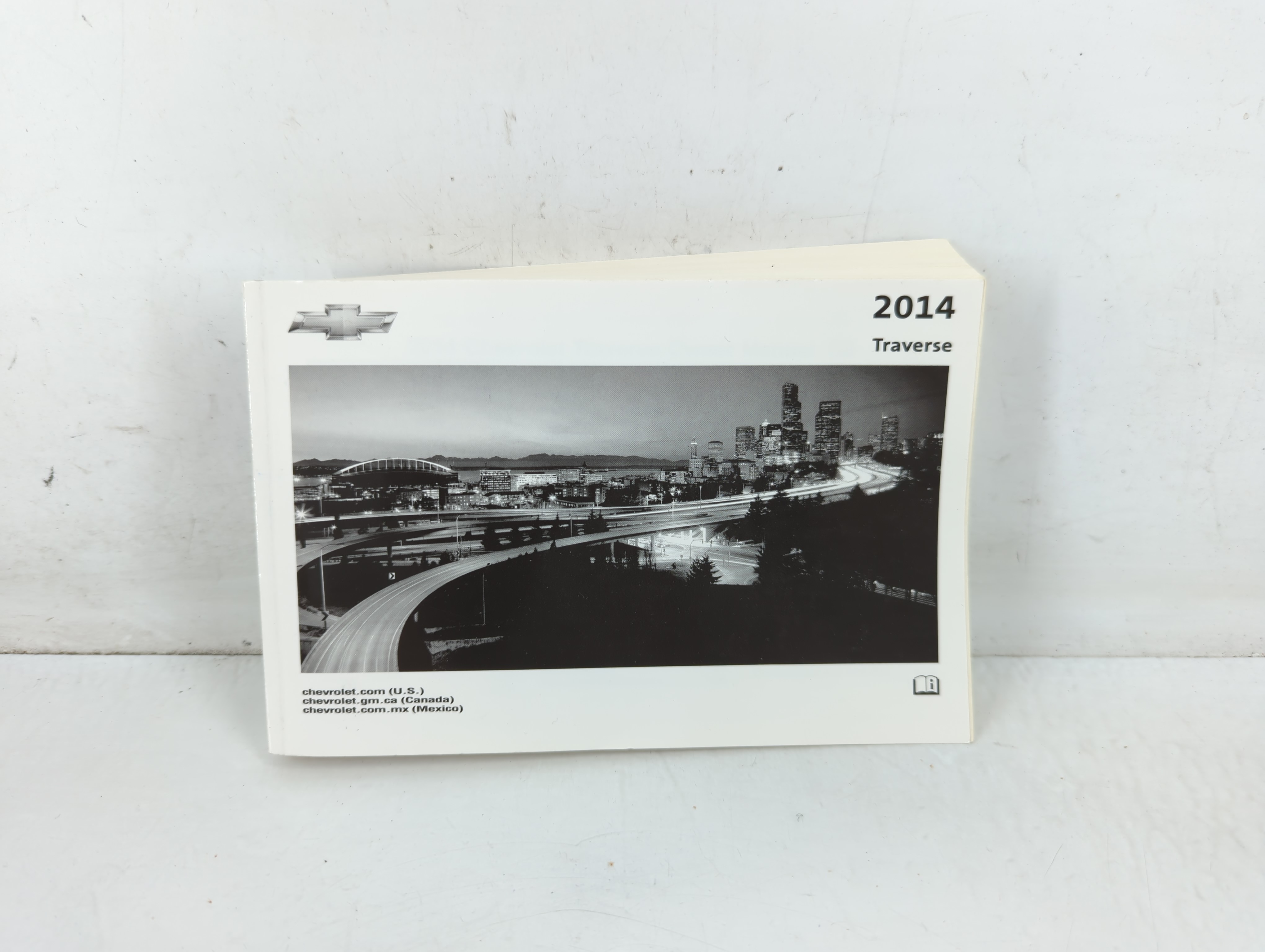 Picture of 2014 Chevrolet Traverse Owners Manual Book Guide 711563