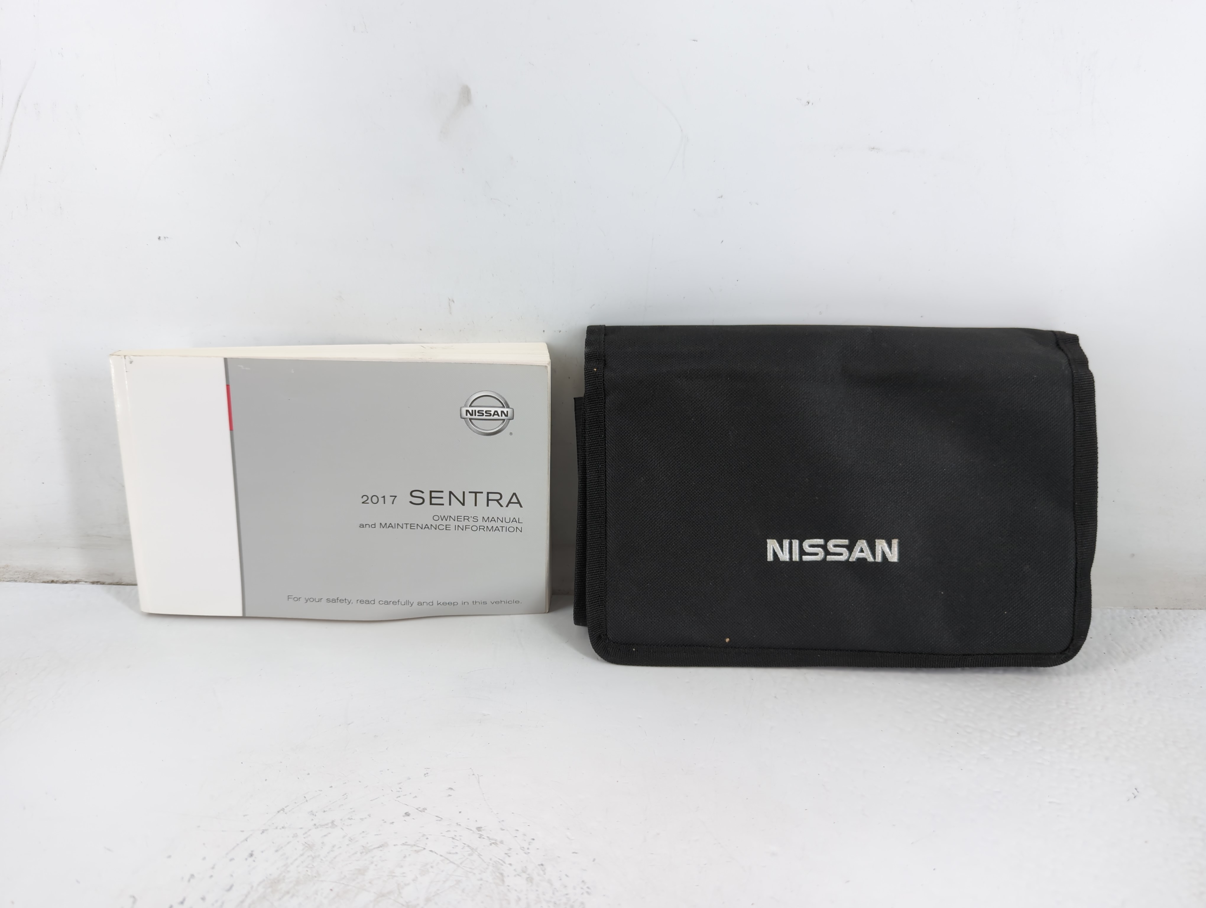 2017 Nissan Sentra Owners Manual Book Guide 711606 - Oemusedautoparts1.com