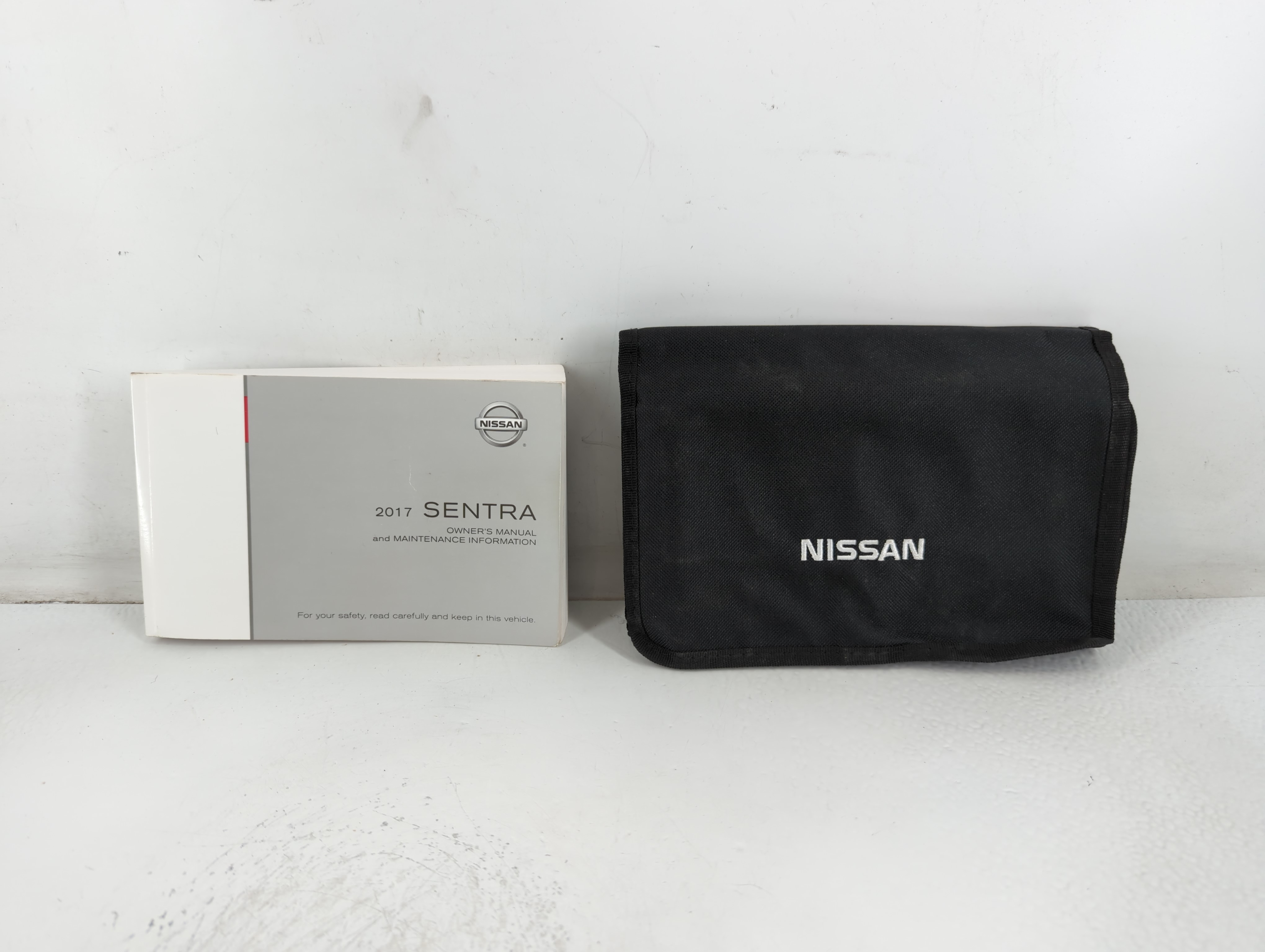 2017 Nissan Sentra Owners Manual Book Guide 711609 - Oemusedautoparts1.com