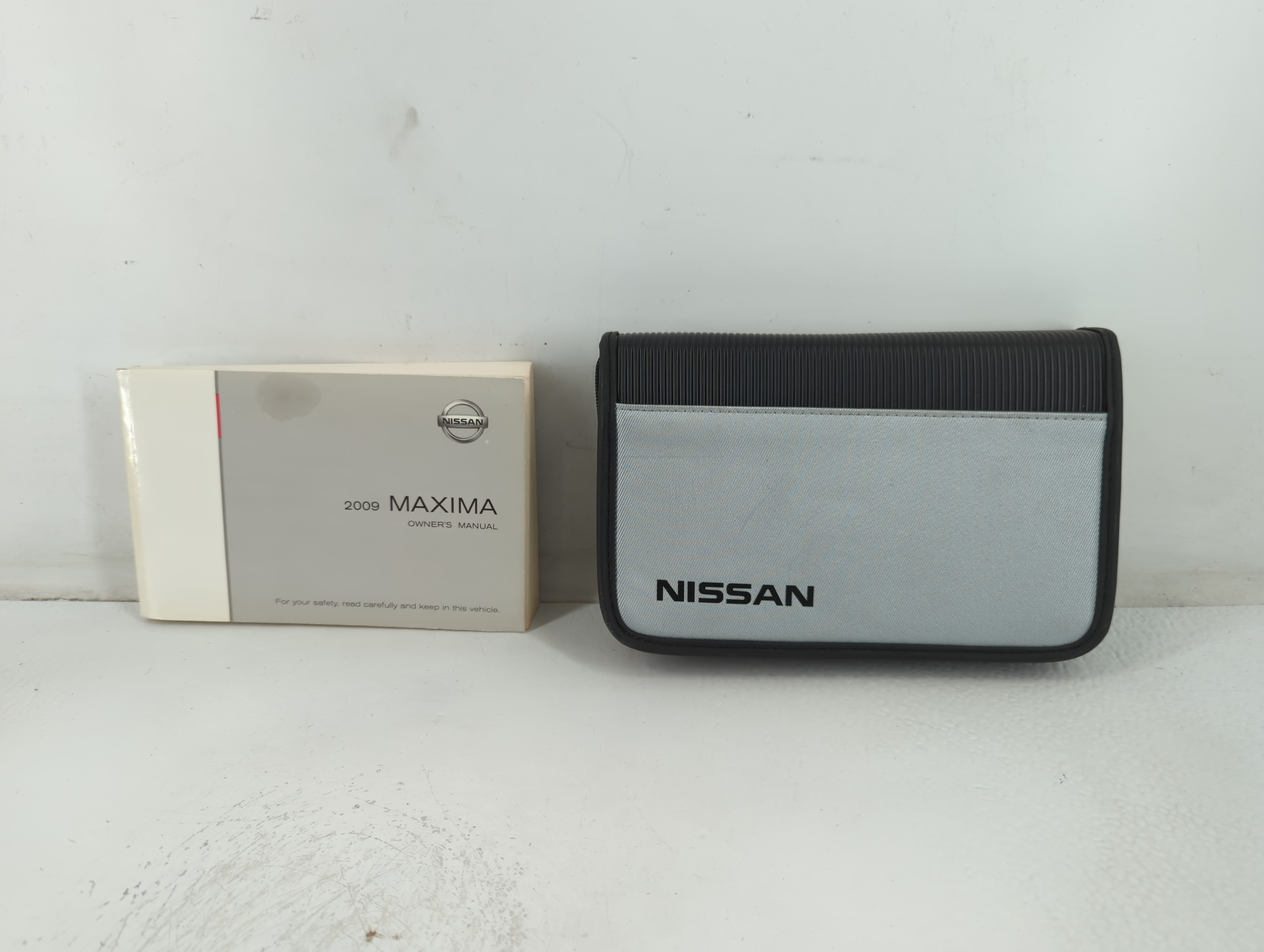 2009 Nissan Maxima Owners Manual Book Guide 711610 - Oemusedautoparts1.com