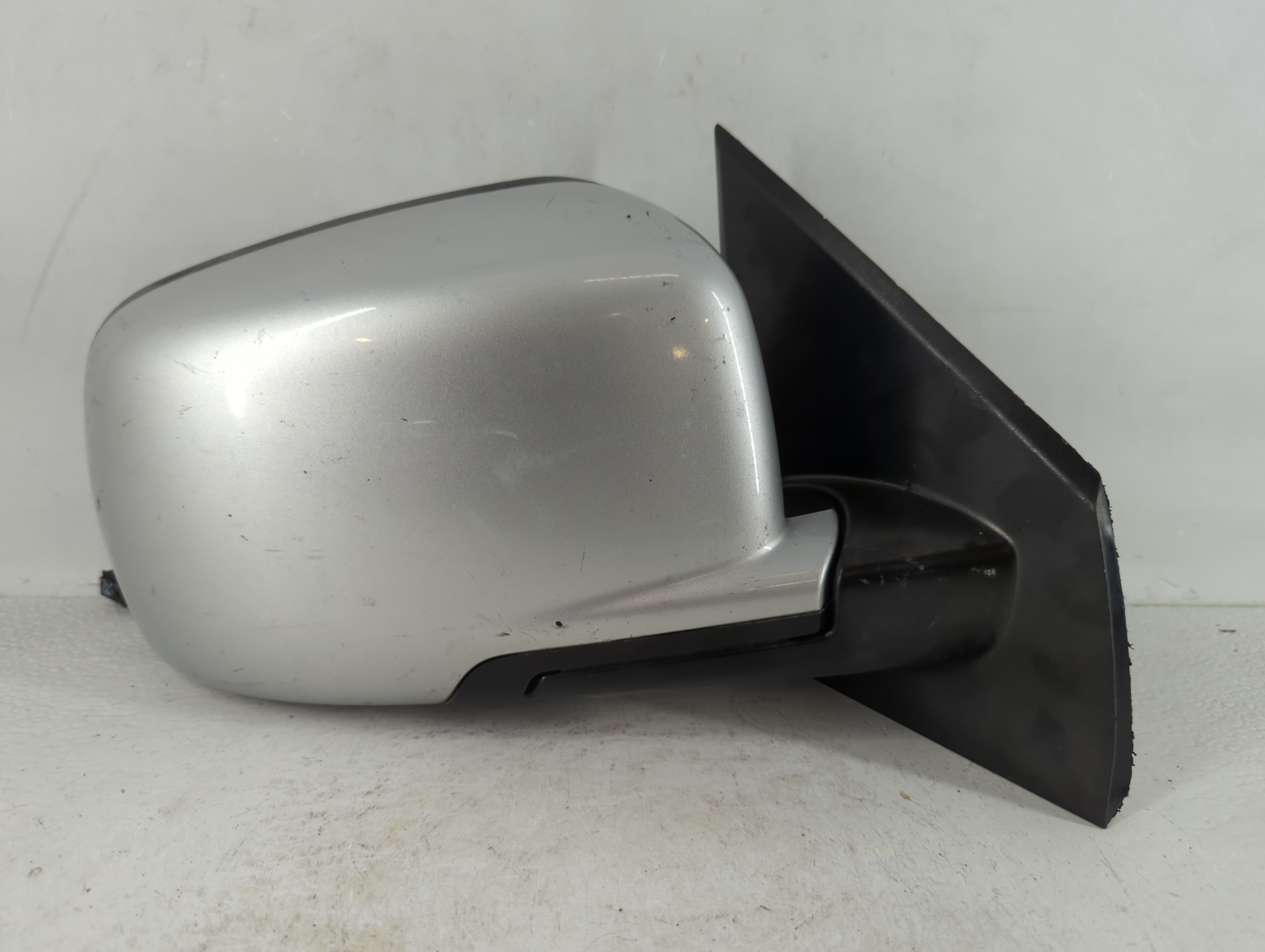 2013 Dodge Journey Passenger Right Side View Manual Door Mirror Grey 711616 - Oemusedautoparts1.com