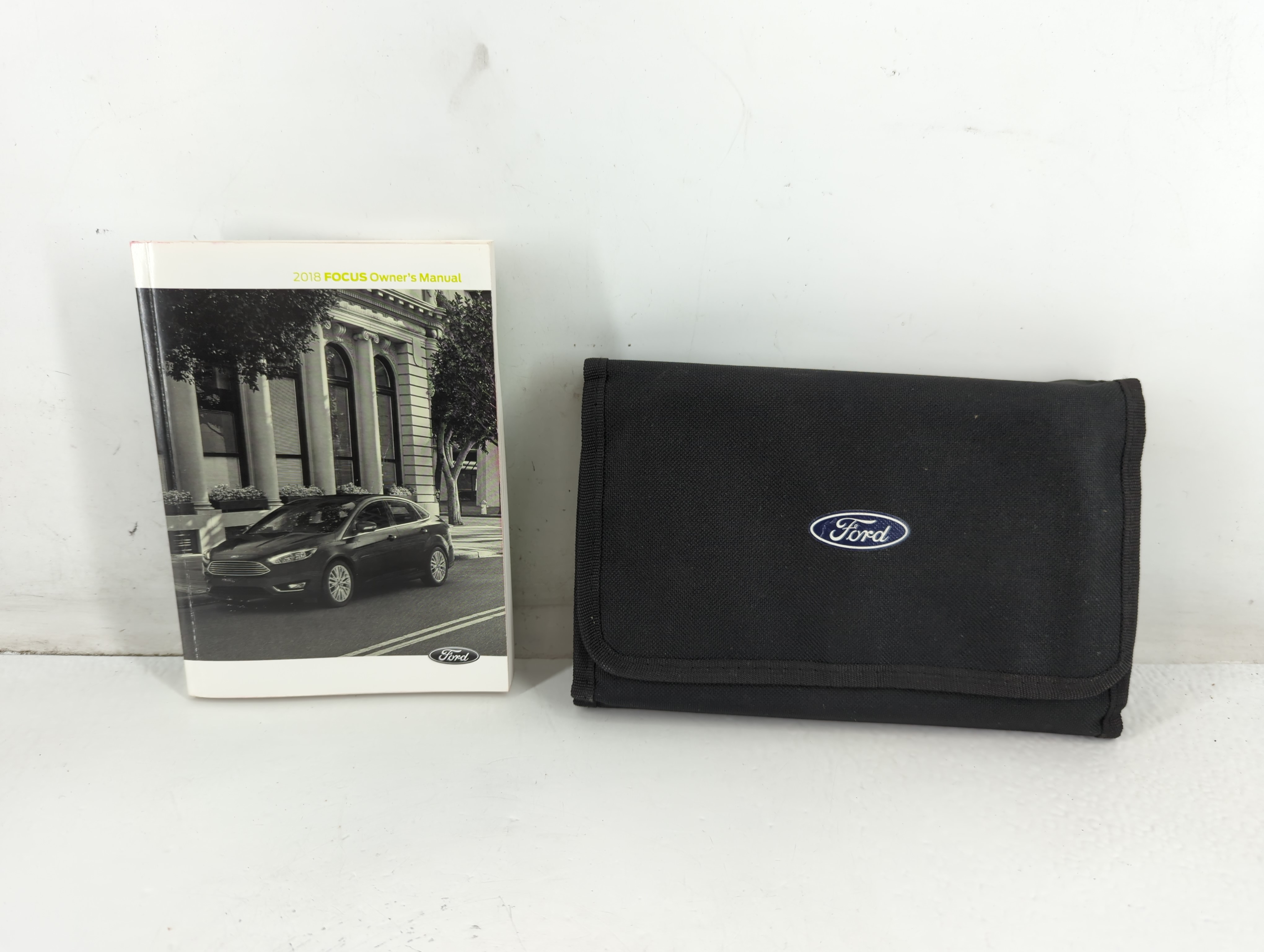 Picture of 2018 Ford Focus Owners Manual Book Guide 711668