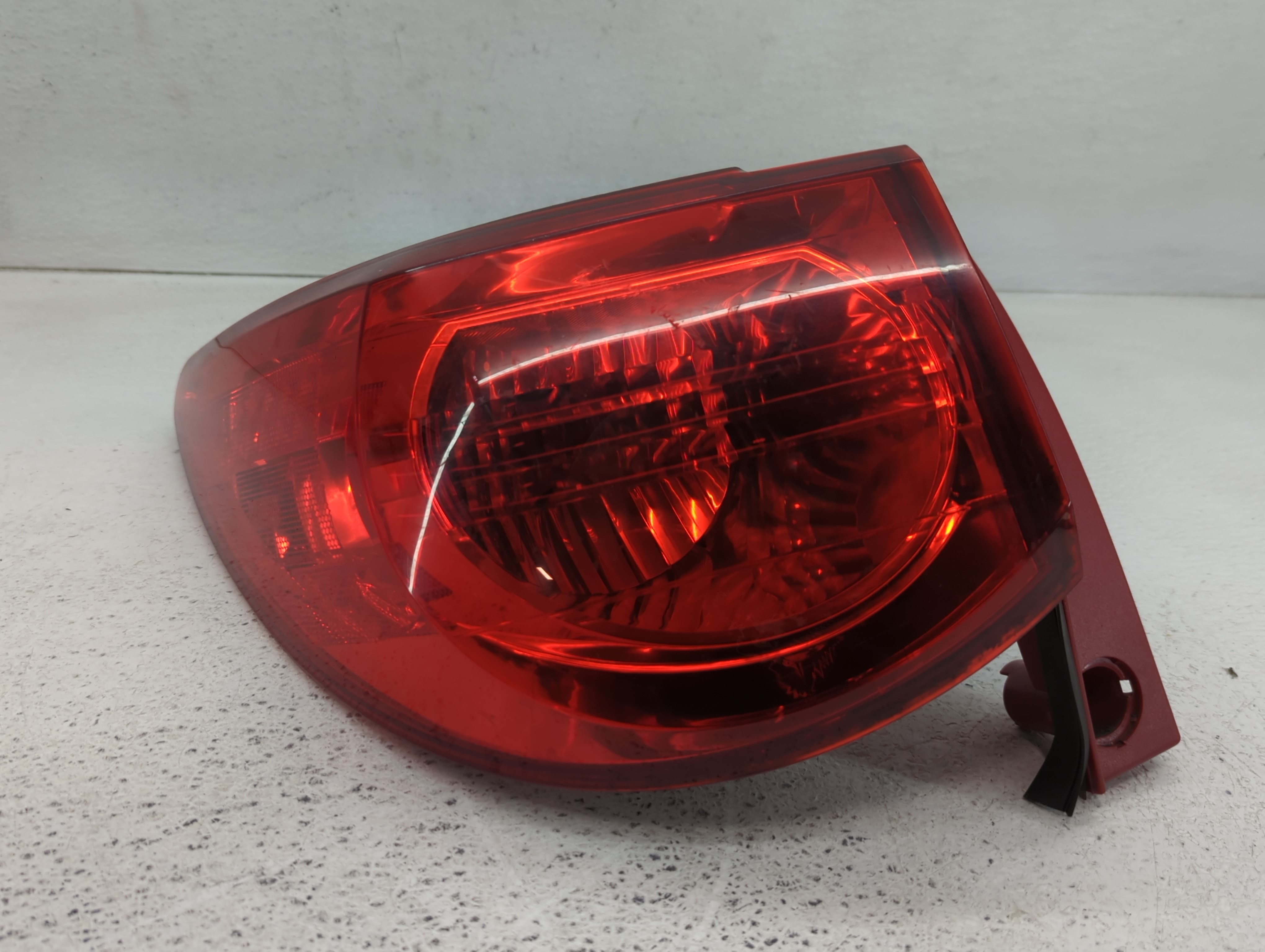 2009 Chevrolet Traverse Driver Left Side Tail Light Taillight Oem 711863 - Oemusedautoparts1.com