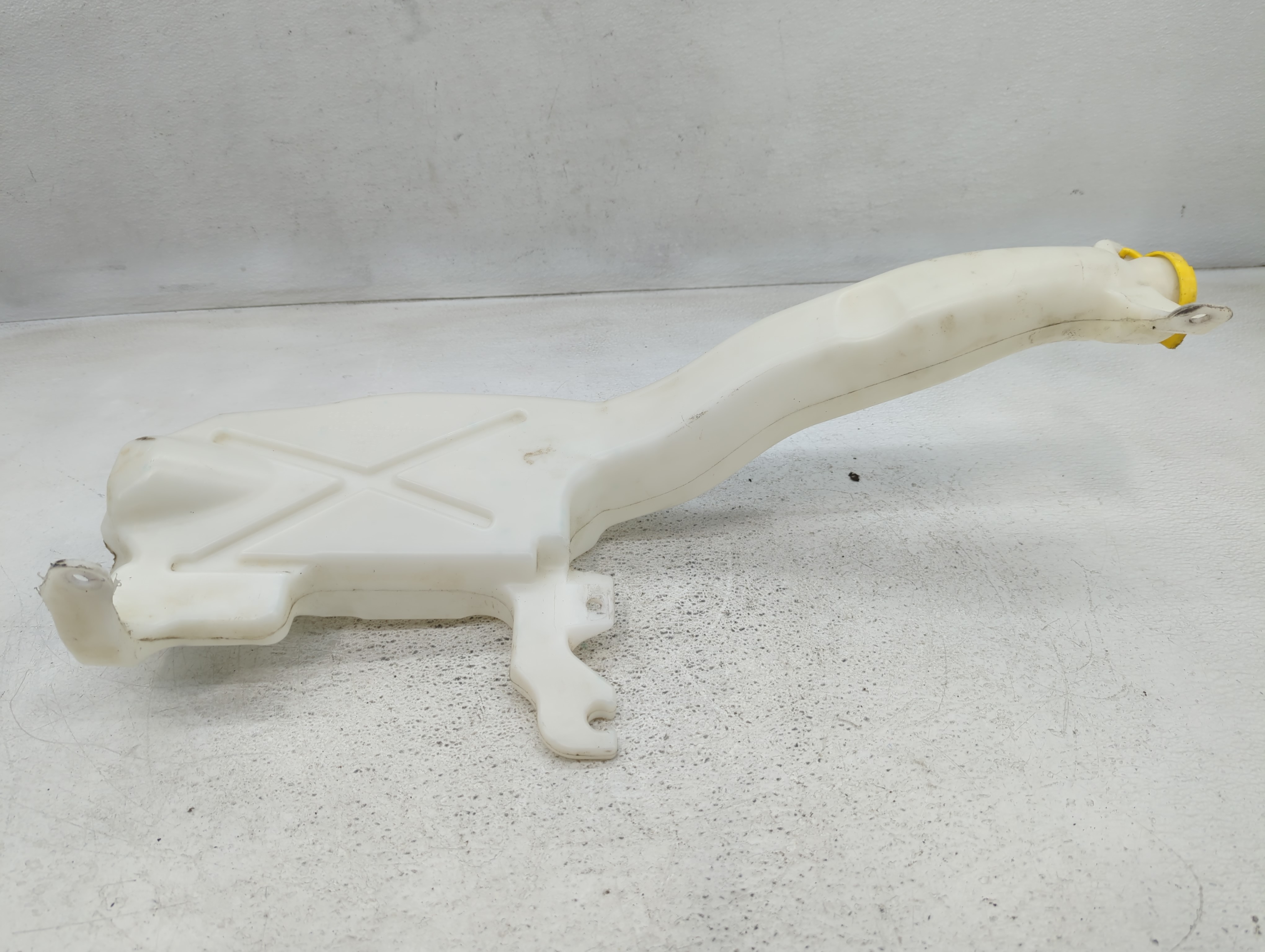 Picture of 2011 Jeep Grand Cherokee Windshield Washer Fluid Reservoir Bottle Oem 711945