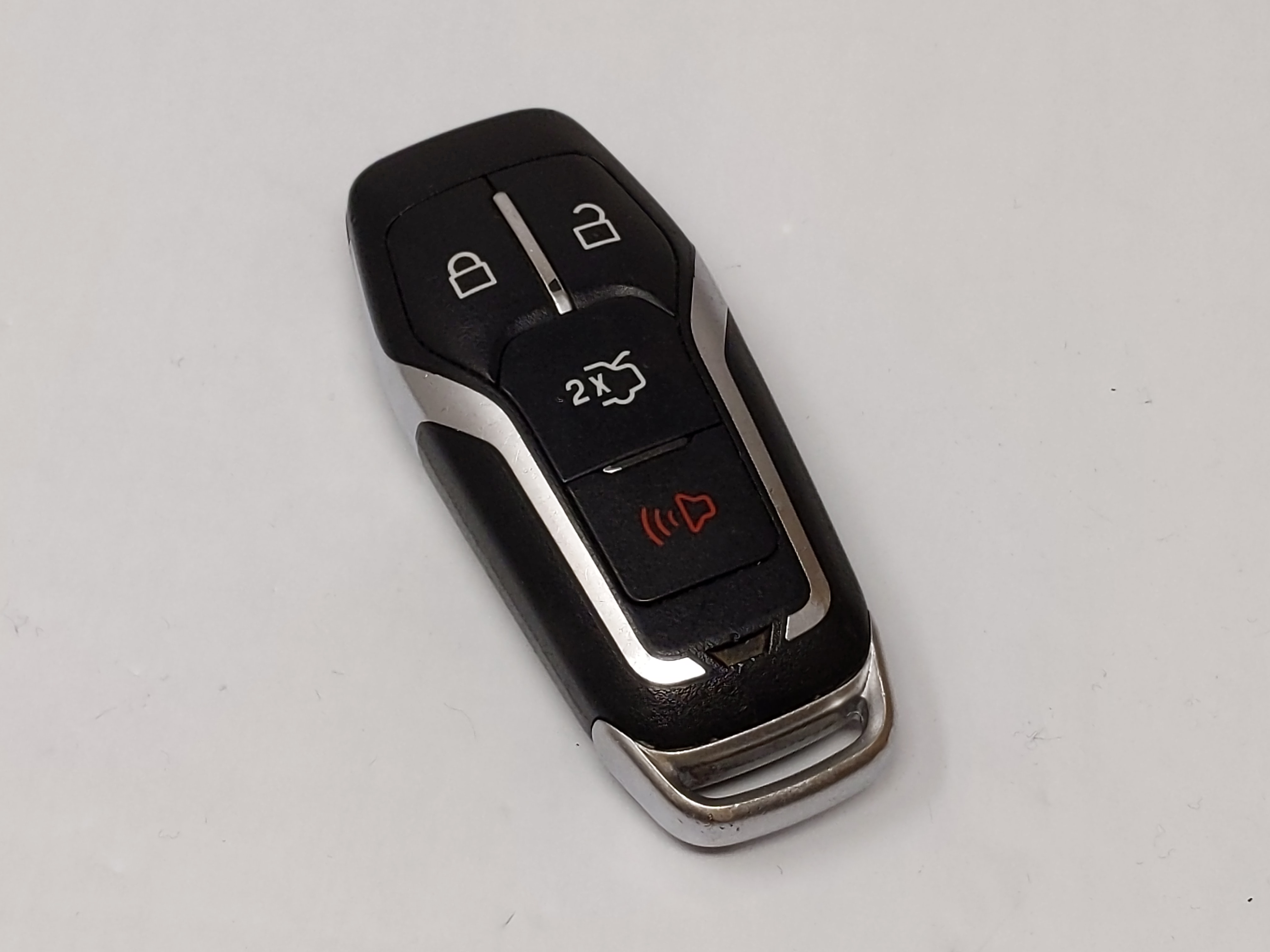 Picture of Ford Mustang Keyless Entry Remote M3n-A2c31243800 A2c91253602 71207