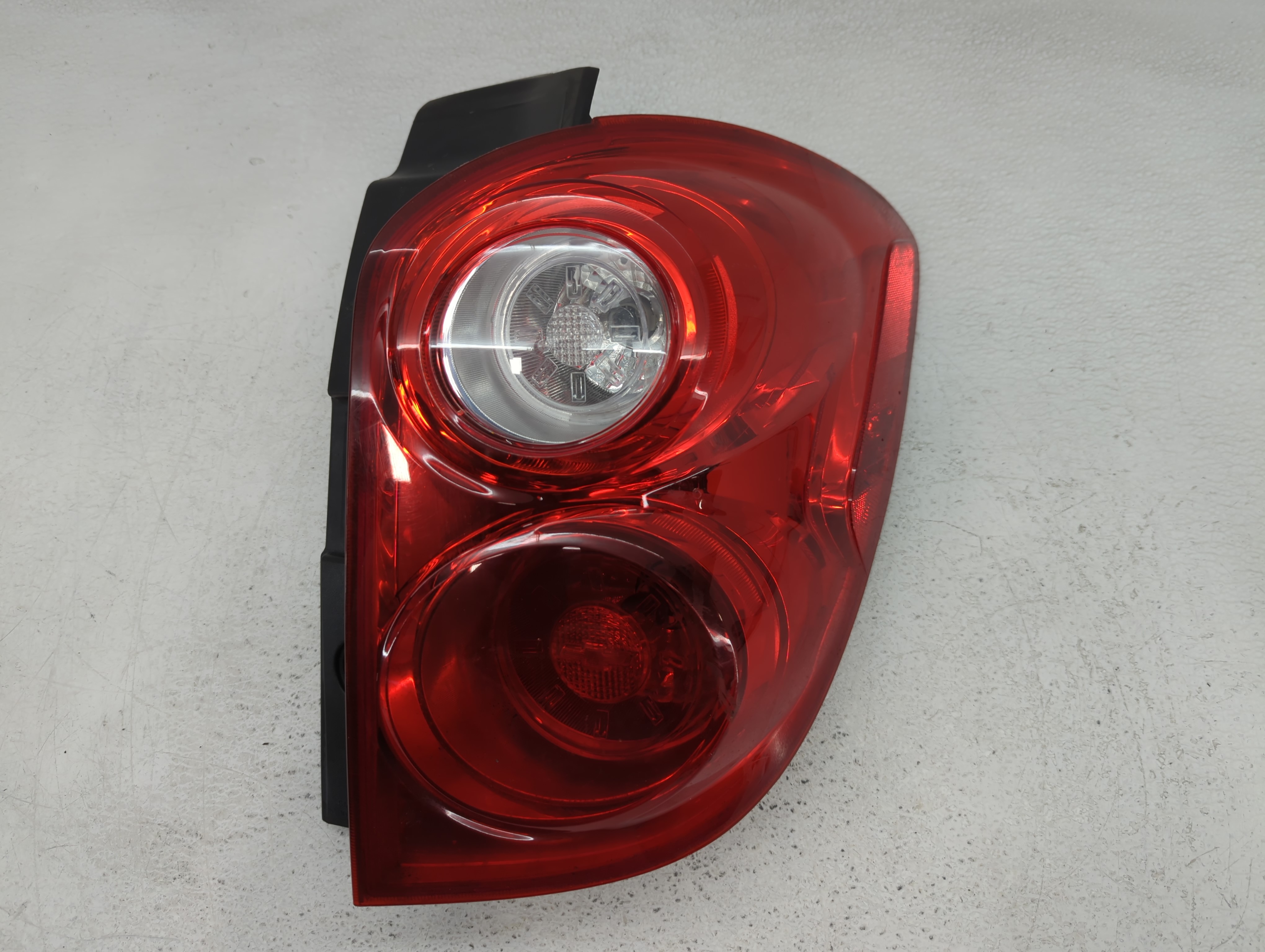 Picture of 2010-2015 Chevrolet Equinox Passenger Right Side Tail Light Taillight Oem 712112