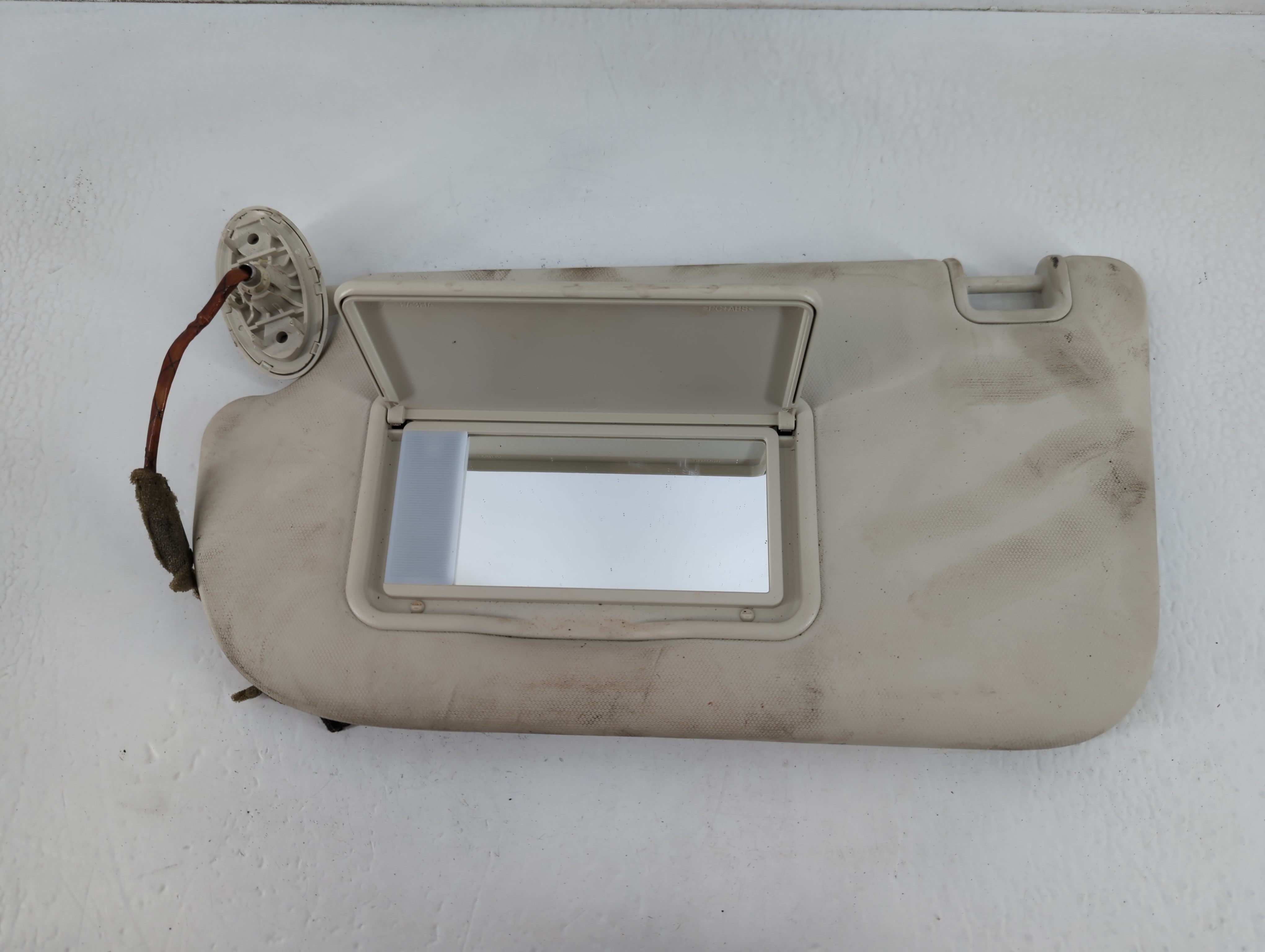 2013-2019 Ford Escape Driver Sun Visor Mirror Left Sunvisor Light Grey 713350 - Oemusedautoparts1.com