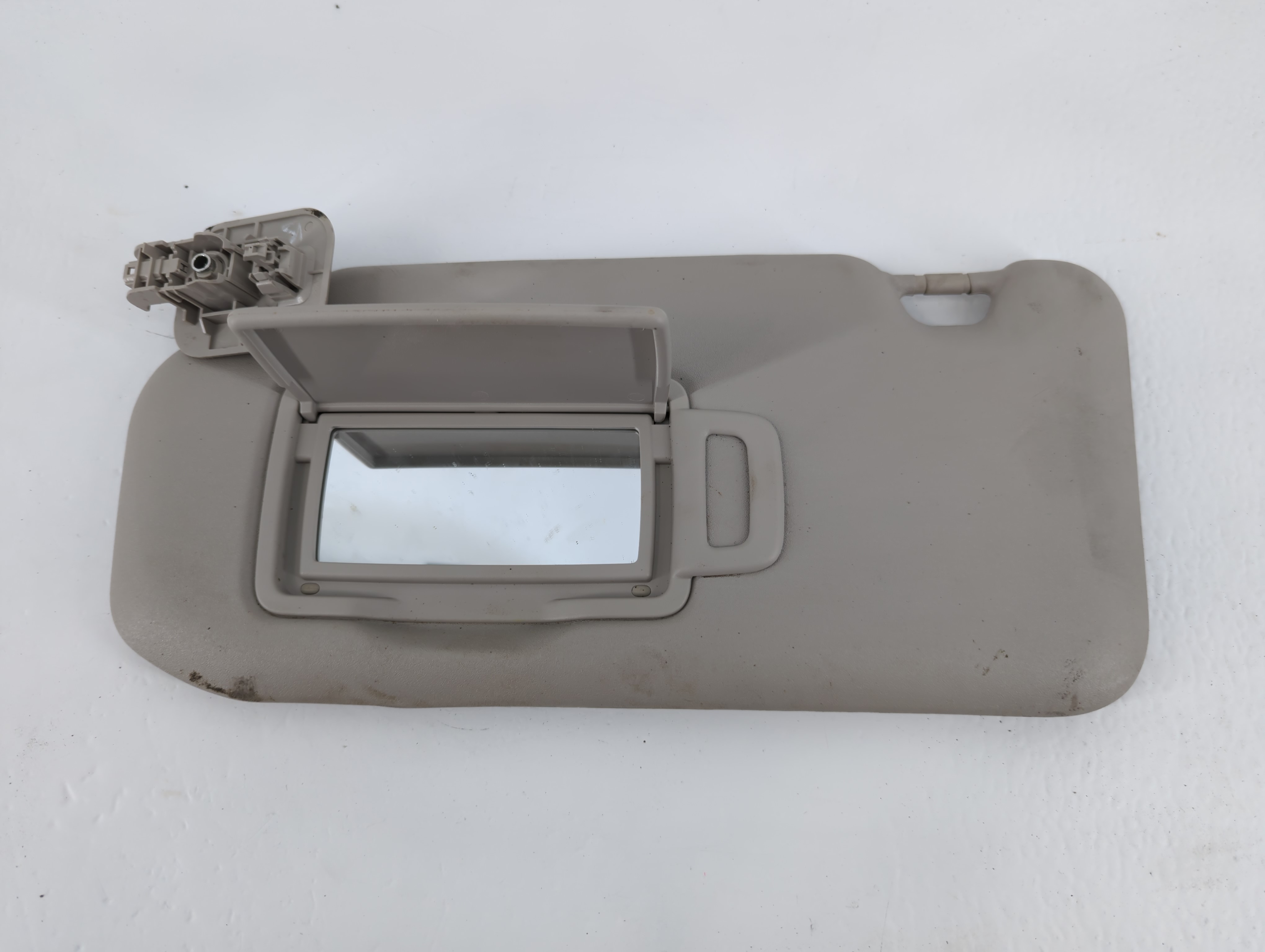 Picture of 2020-2022 Nissan Sentra Driver Sun Visor Mirror Left Sunvisor Grey 713843