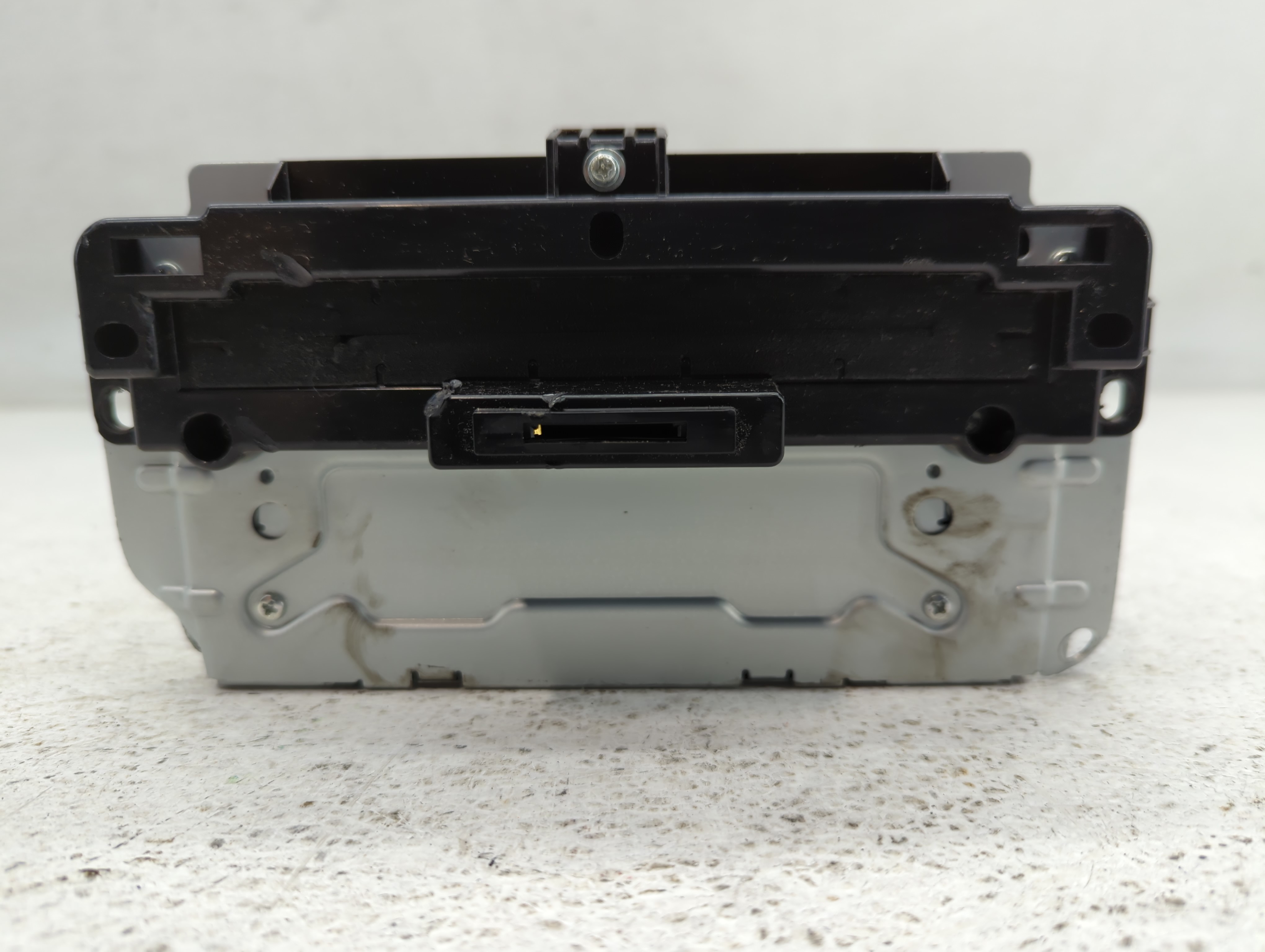 2015 Dodge Journey Am Fm Cd Player Radio Receiver 714344 - Oemusedautoparts1.com