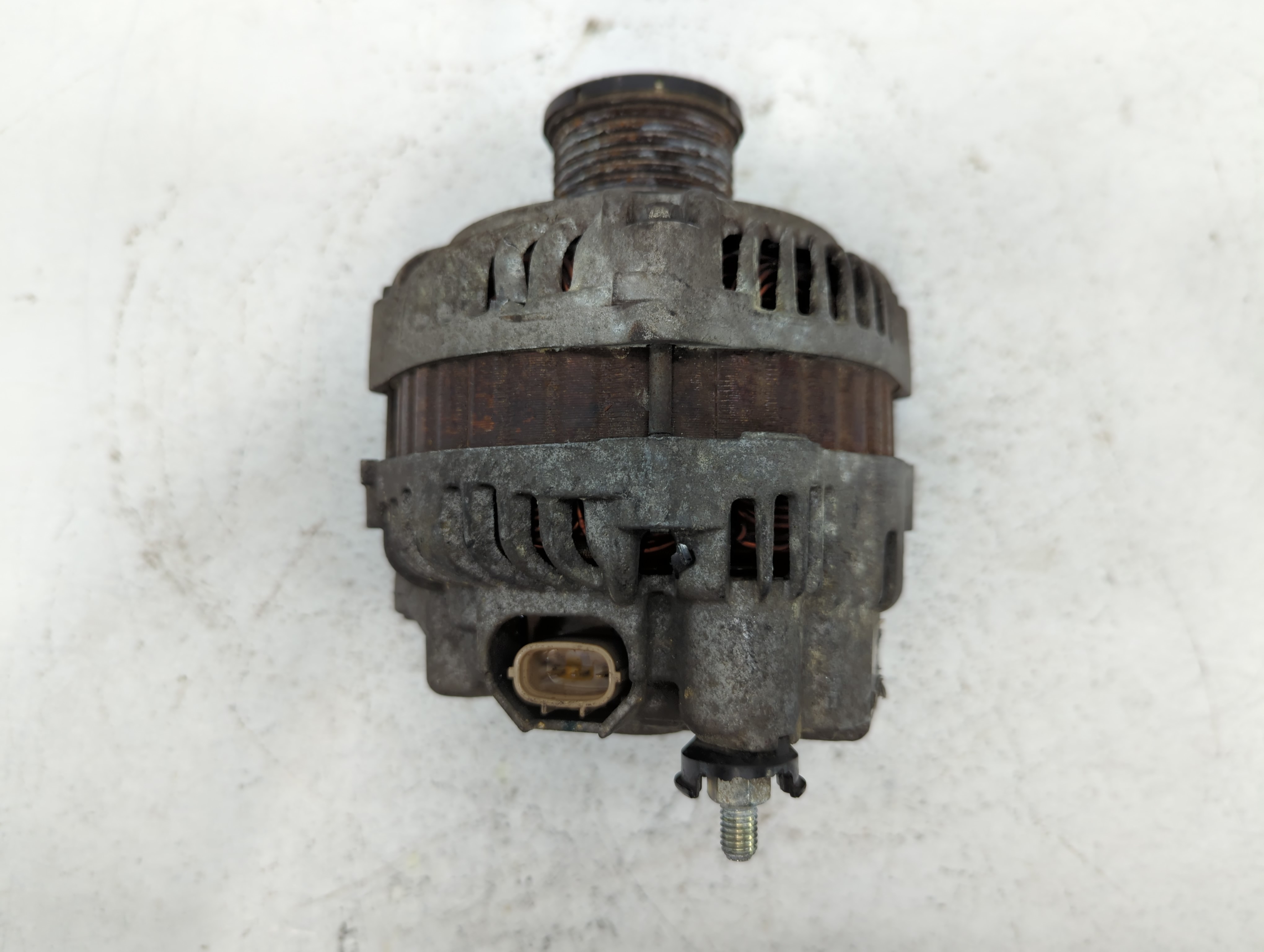 Picture of 2010-2012 Nissan Sentra Alternator Generator Charging Assembly Engine Oem 715244