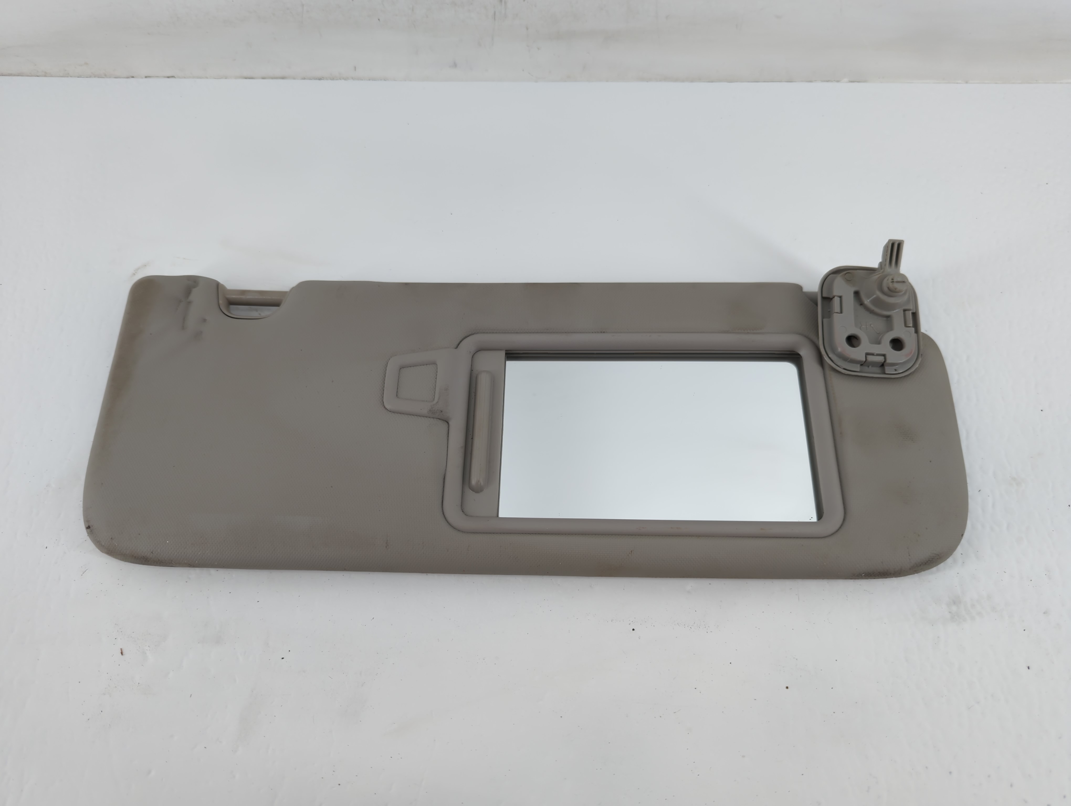 Kia Sportage Passenger Sun Visor Mirror Right Sunvisor Grey 715421 - Oemusedautoparts1.com