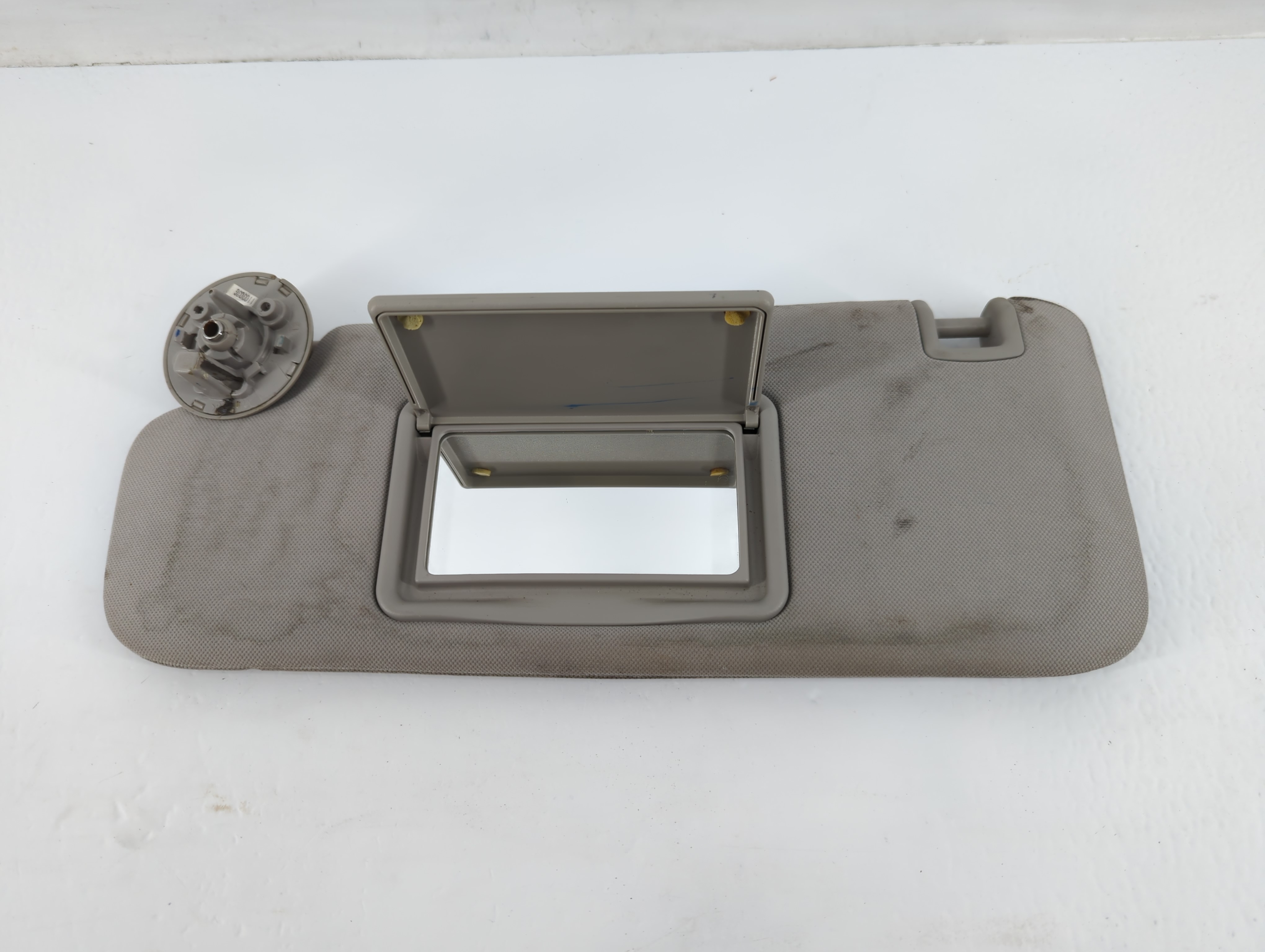 Picture of 2004-2012 Chevrolet Malibu Driver Sun Visor Mirror Left Sunvisor Grey 715498