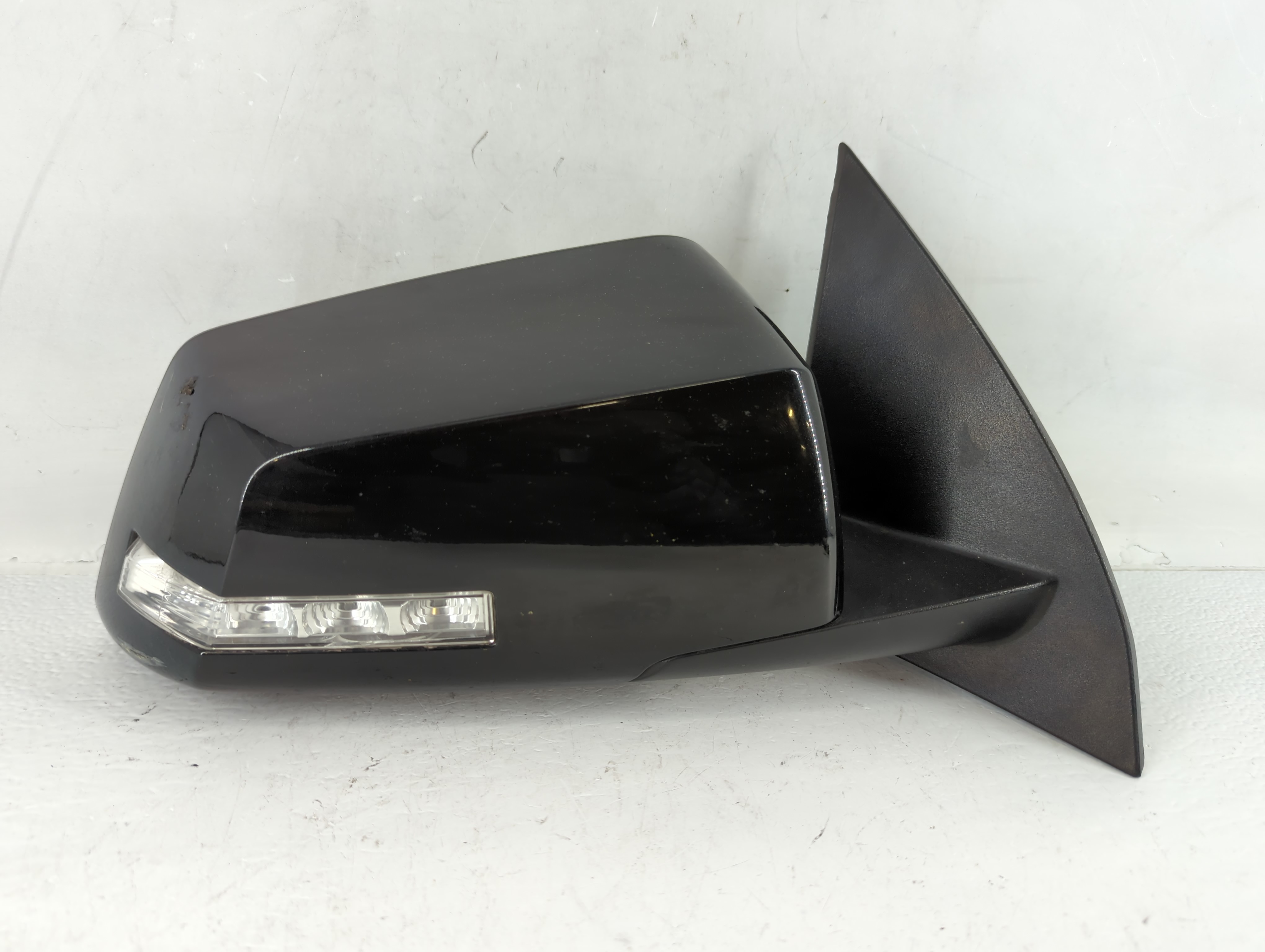 2016 Chevrolet Traverse Passenger Right Side View Power Door Mirror Black 715772 - Oemusedautoparts1.com