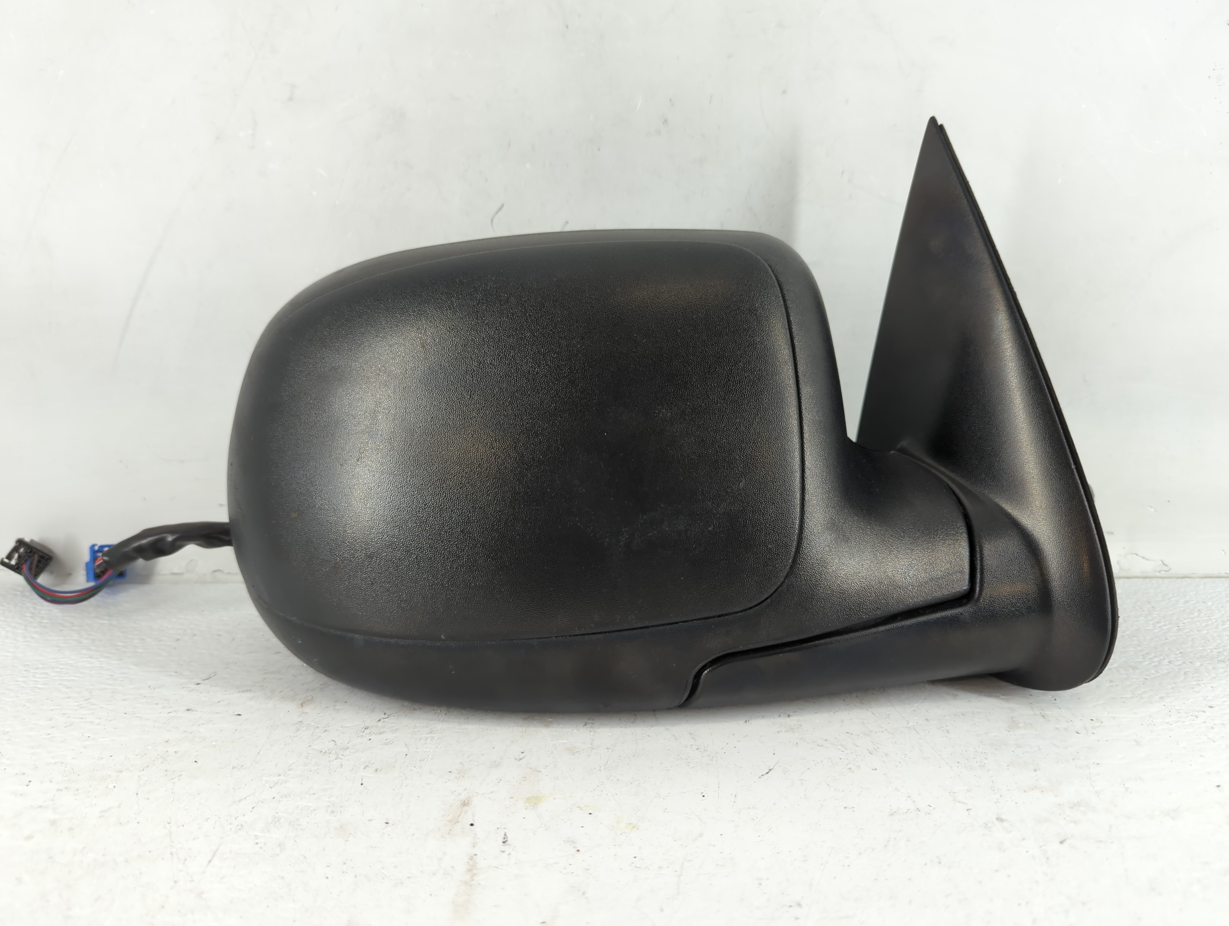 2007 Chevrolet Silverado 2500 Passenger Right Side View Power Door Mirror 715819 - Oemusedautoparts1.com
