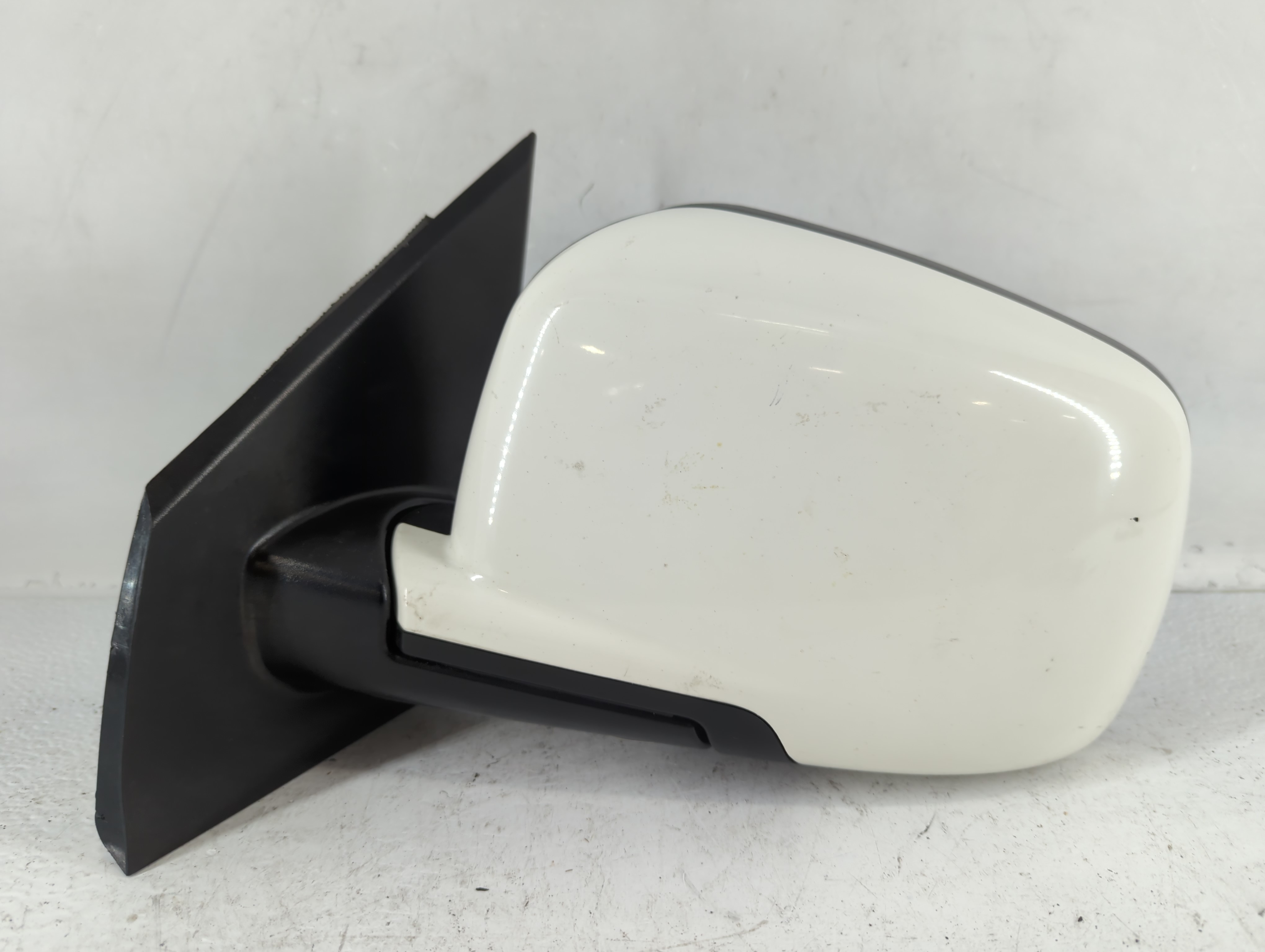Picture of 2019 Dodge Journey Driver Left Side View Power Door Mirror White 716138
