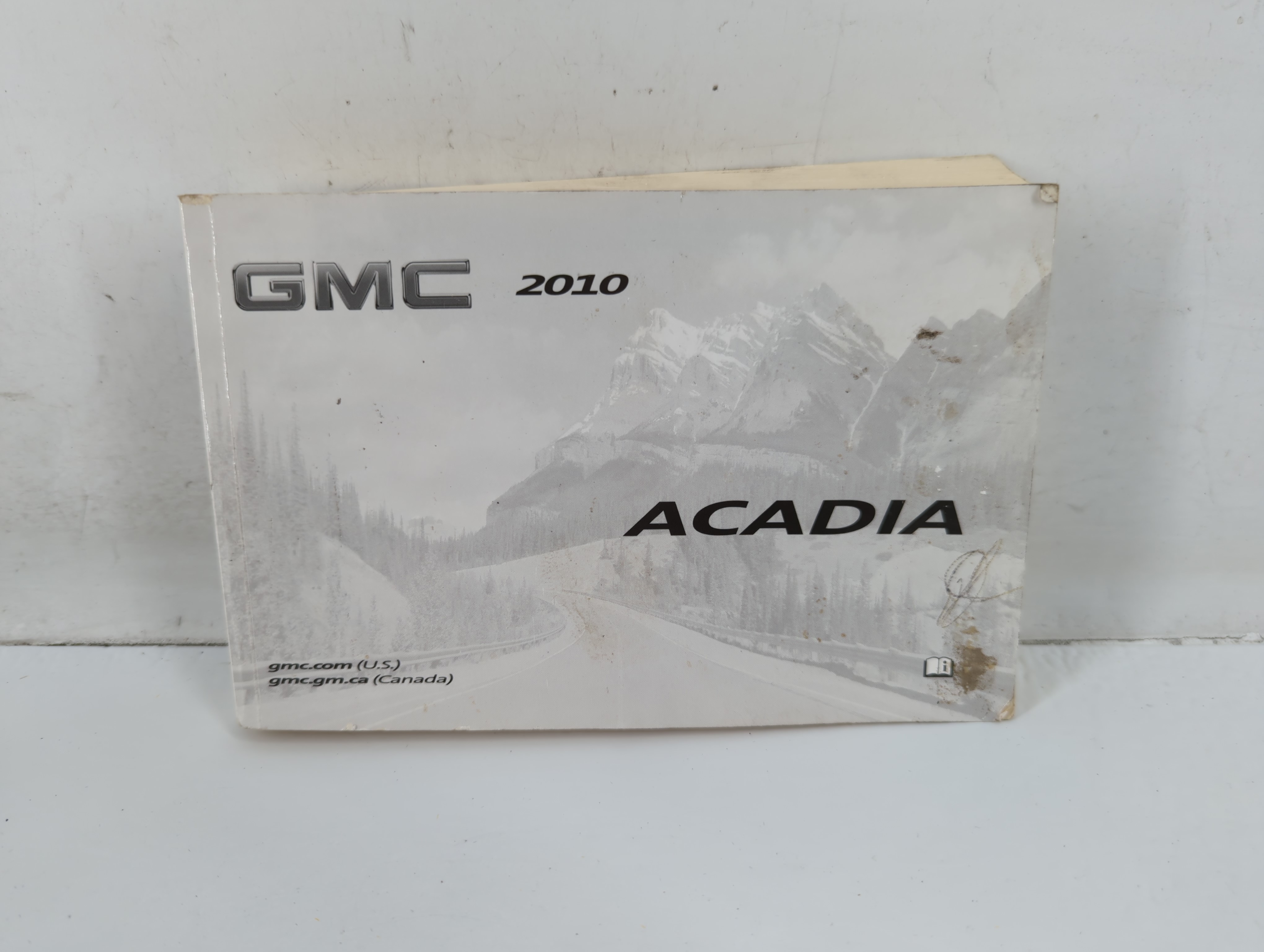 Picture of 2010 Gmc Acadia Owners Manual Book Guide 716307