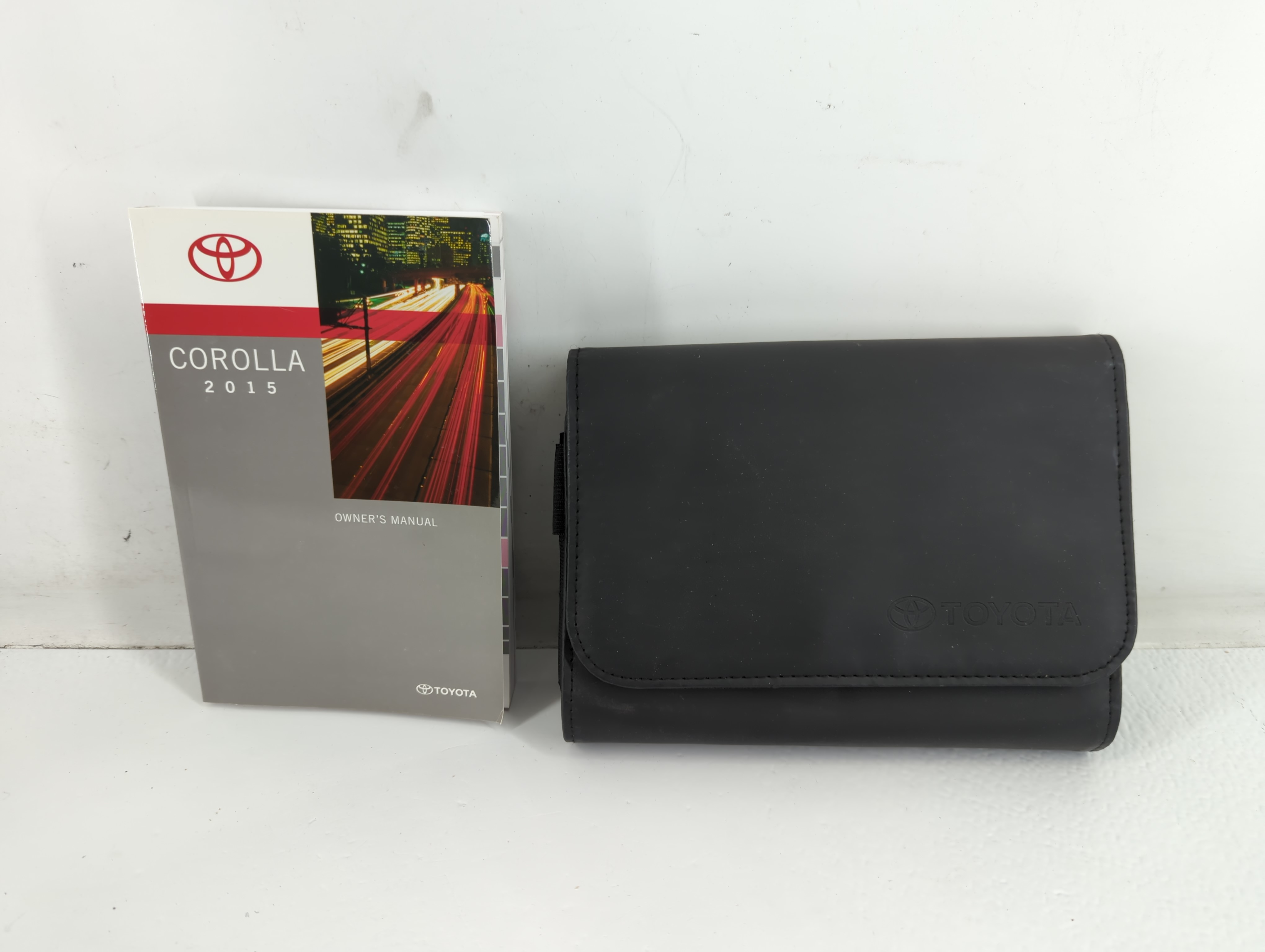 Picture of 2015 Toyota Corolla Owners Manual Book Guide 716350
